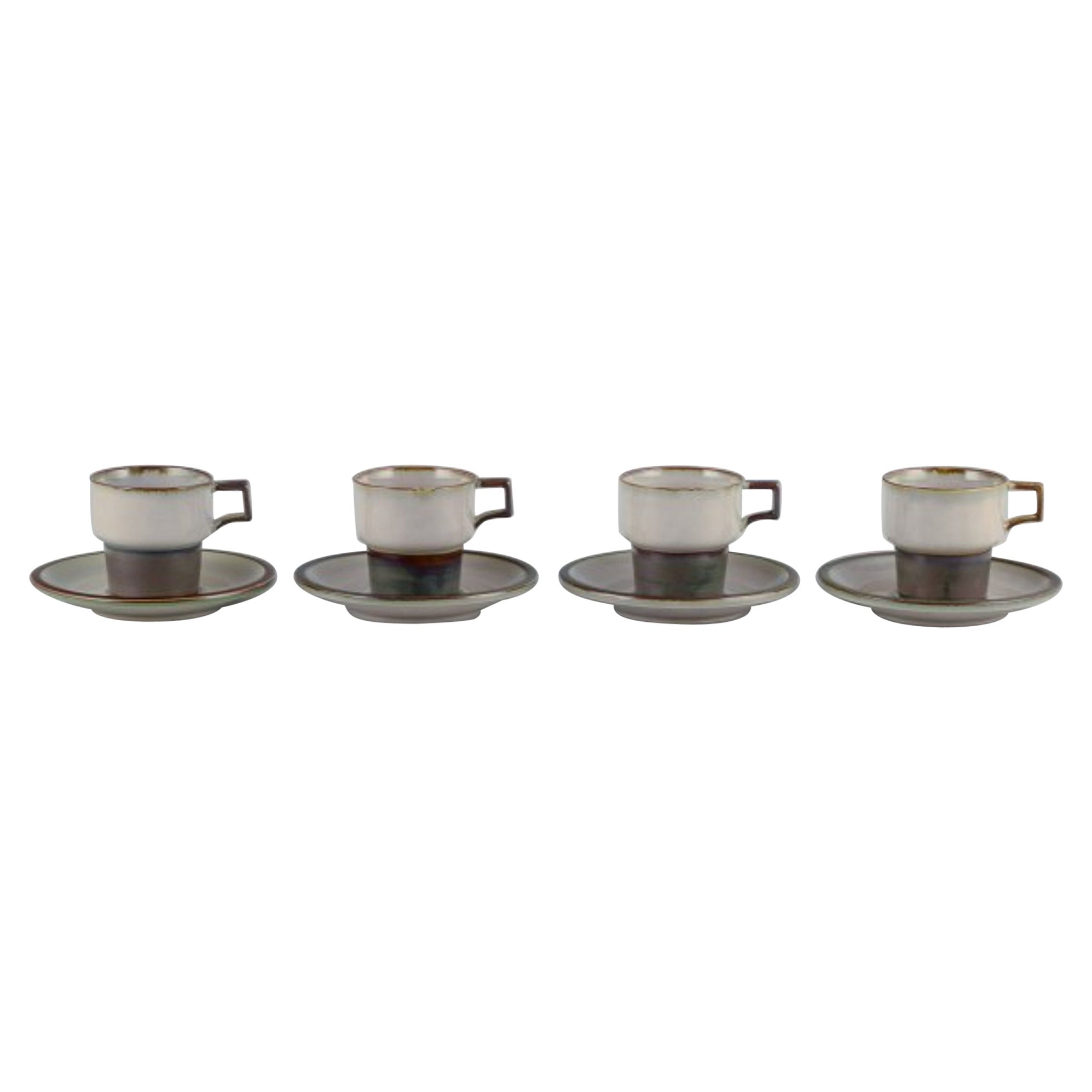 Bing & Grøndahl, Tema. Four sets of coffee cups in stoneware. From the 1970s.