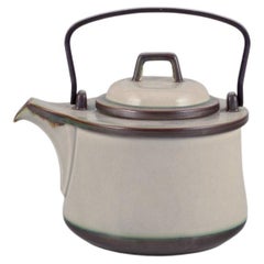 Bing & Grøndahl, "Tema". Stoneware teapot. Cast iron handle. 1970s. 