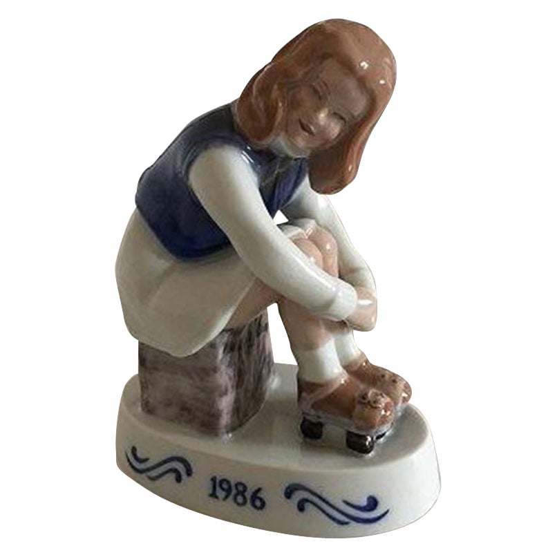 Figurina annuale Bing 
Grondahl di Jenny-La ragazza dei pattini a rotelle del 1986 in vendita