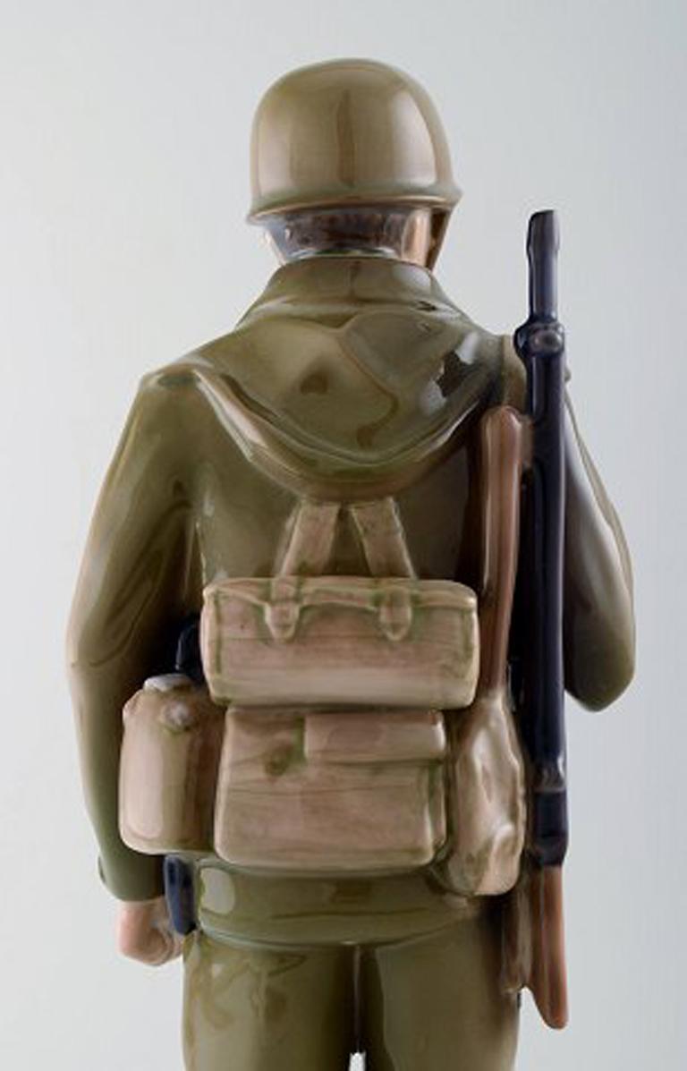 20th Century Bing & Grondahl / B&G Figure in Porcelain, Soldier/Gunner in Combat Uniform