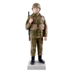 Bing & Grondahl / B&G Figure in Porcelain, Soldier/Gunner in Combat Uniform