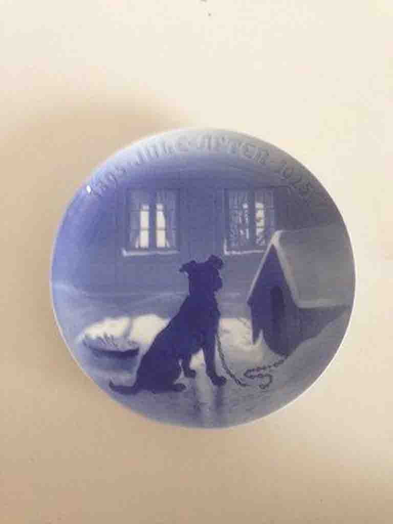 Bing & Grondahl Christmas Jubilee Plate from 1925 For Sale