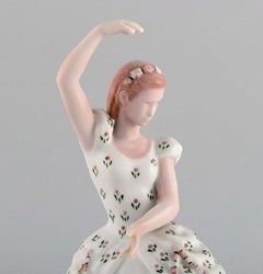 Bing & Grondahl:: Figurine en porcelaine colombine:: numéro 2355