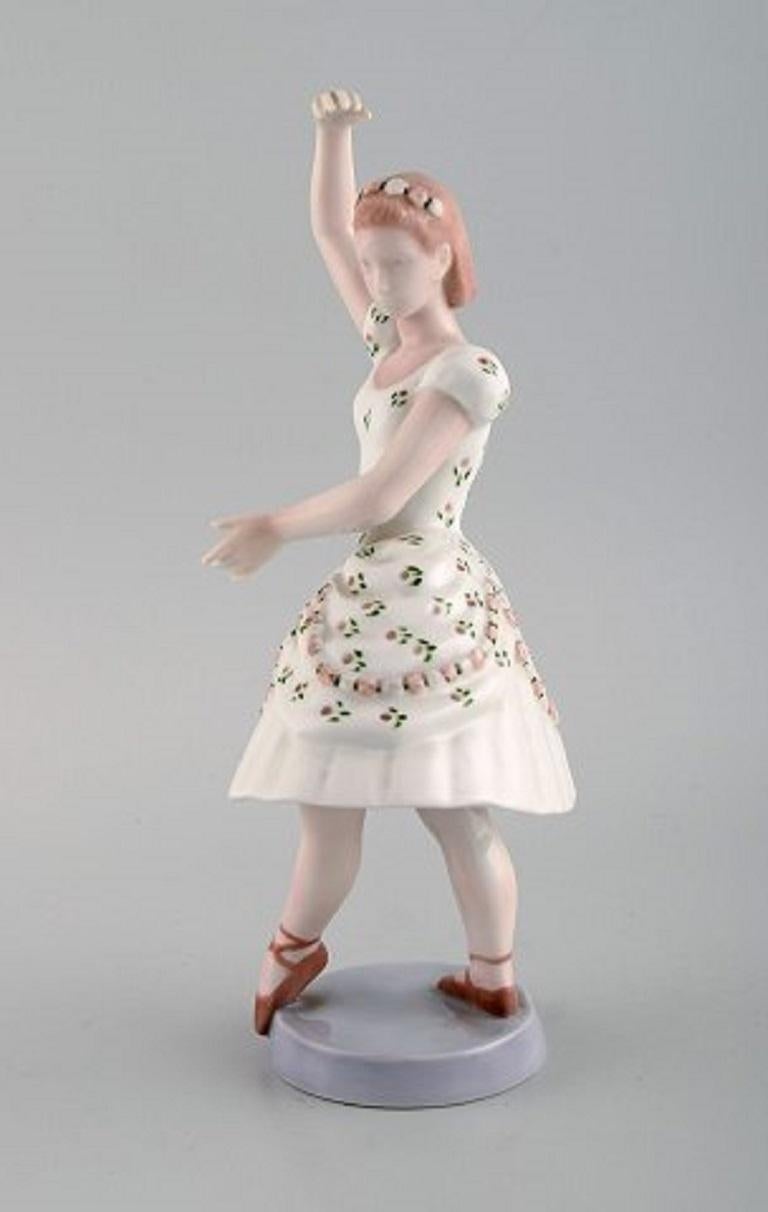 Bing & Grondahl, Columbine Porcelain Figurine, Number 2355 In Excellent Condition In Copenhagen, DK