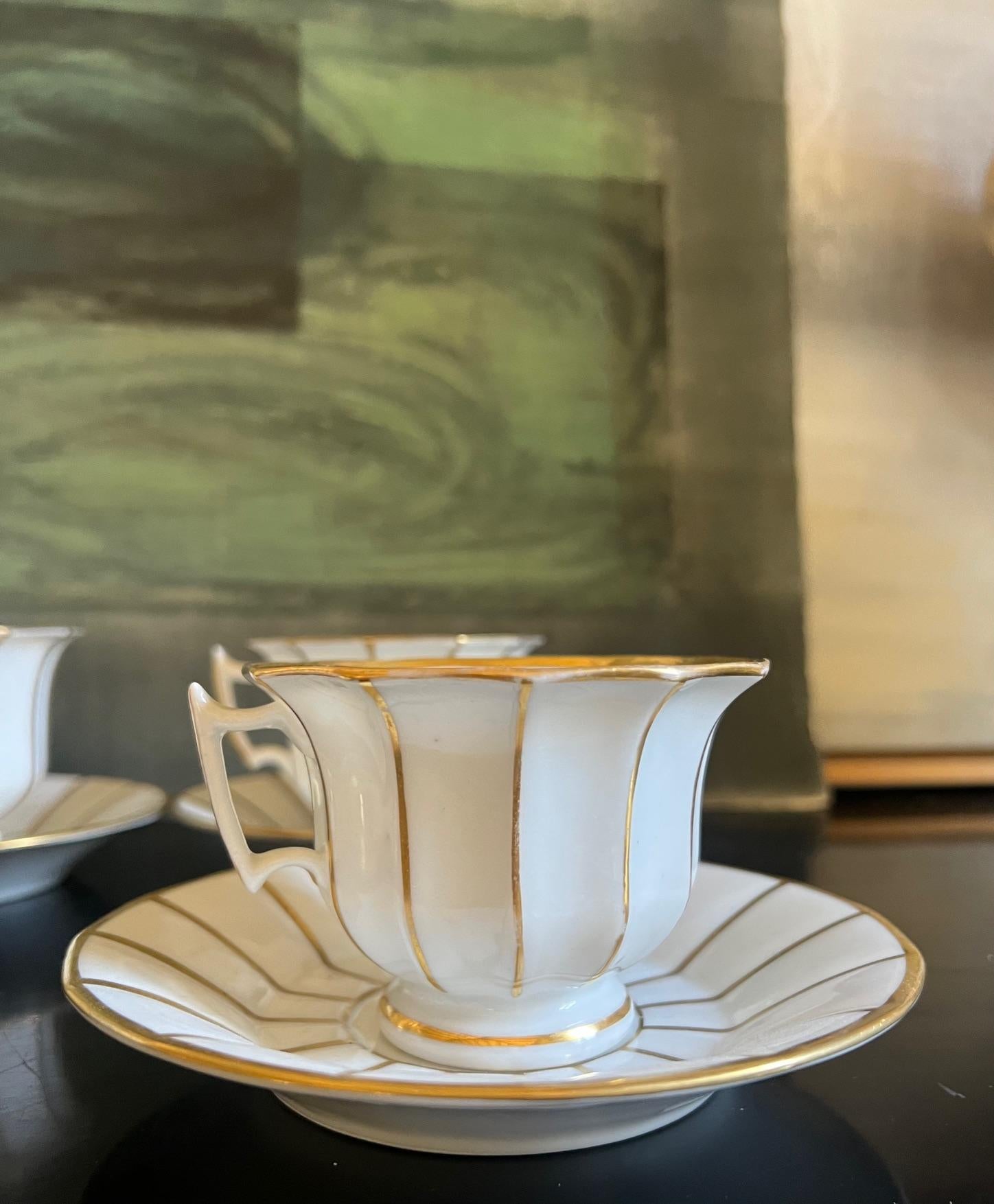 Porcelaine Tasses et soucoupes en porcelaine danoise Bing & Grondahl, lot de 4 en vente