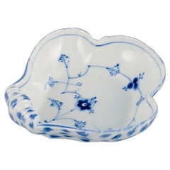 Bing & Grondahl, Danemark, bol bleu cannelé en forme de moule, années 1930
