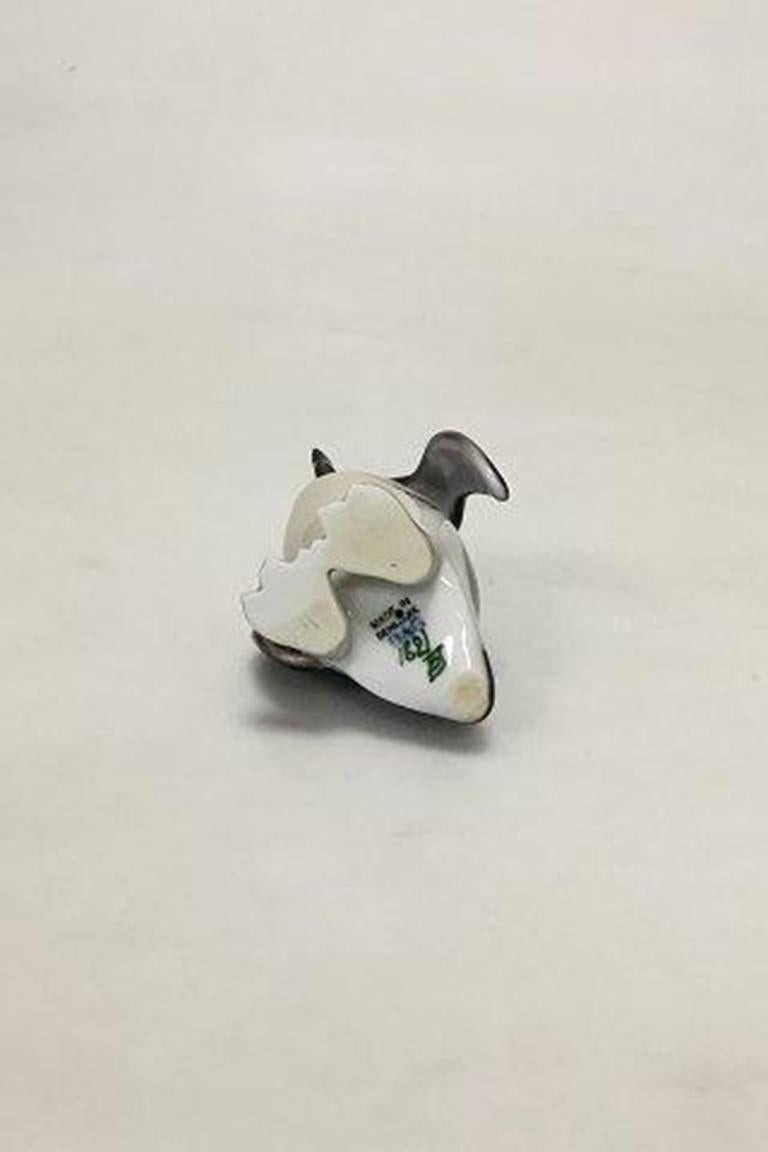 20th Century Bing & Grondahl Figurine of Penguin No 1821 For Sale
