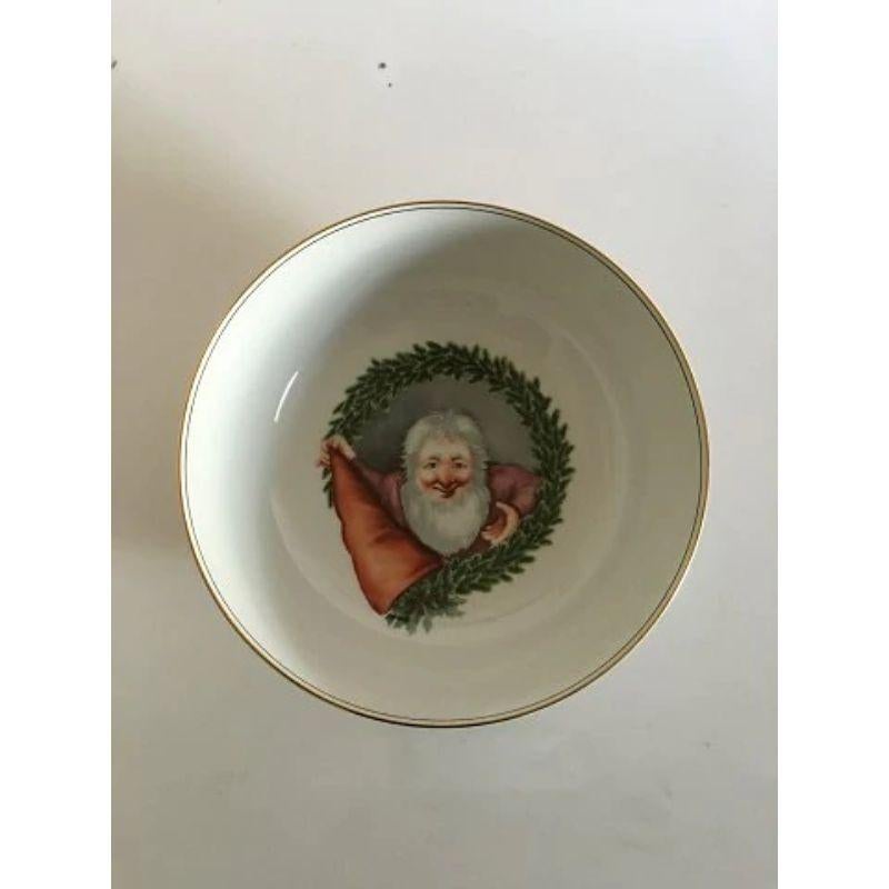 Bing & Grondahl Gnome bowl No 3600/5796. 
 
Measures 26 cm x 10,2 cm. In perfect condition.