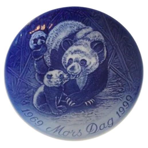 Bing & Grondahl Mothers Day Jubilee Plate from 1999 For Sale
