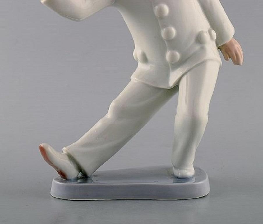 Danese Figurina in porcellana di Bing & Grondahl, Pierrot, Model No. 2353 in vendita