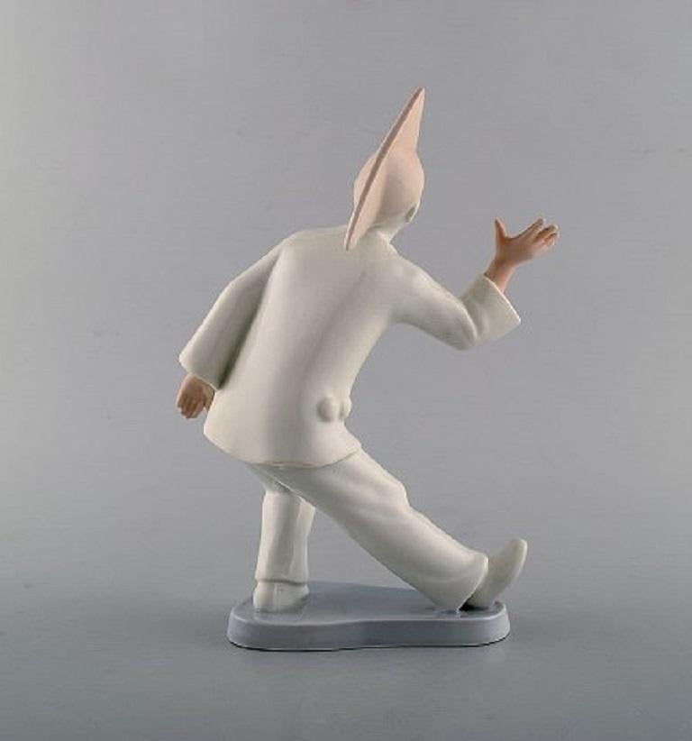Danish Bing & Grondahl Porcelain Figurine, Pierrot, Model Number 2353 For Sale