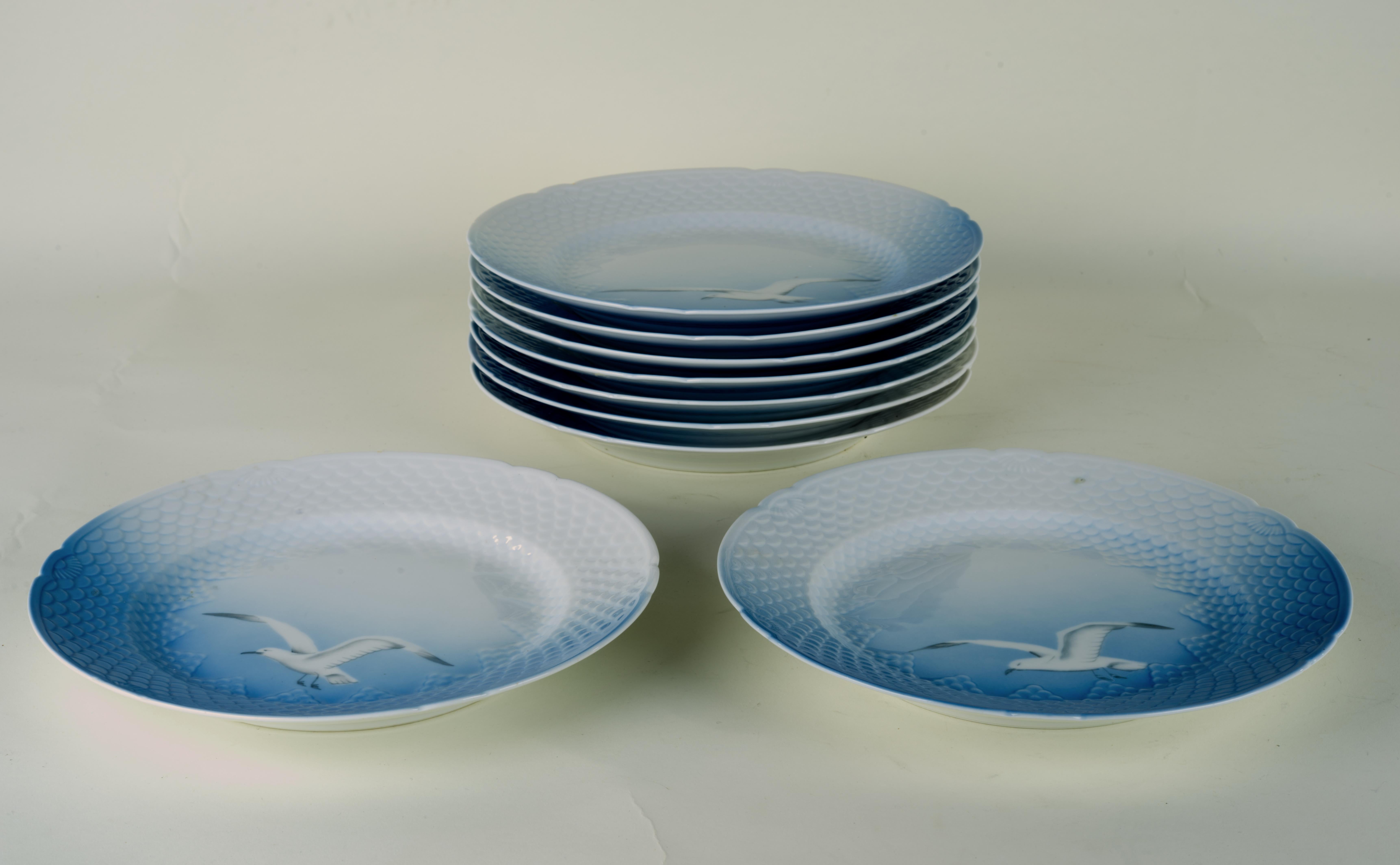 Porcelain Bing & Grondahl Seagull Set of 9 Dinner Plates pre Royal Copenhagen, 1952-1957 For Sale