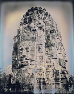 Daguerreotypie „Buddhas of Bayon #1“ auf silberner Kambodia-Statue Tempelfront