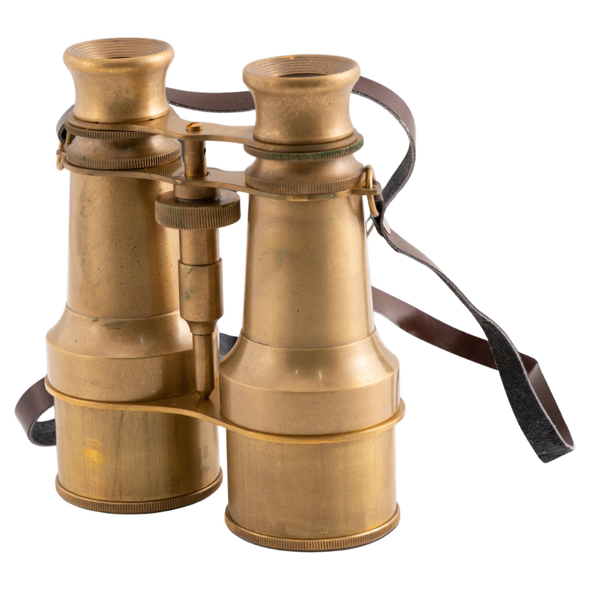 Binoculars with an antique finish. Gold-plated metal, other. 20th century.