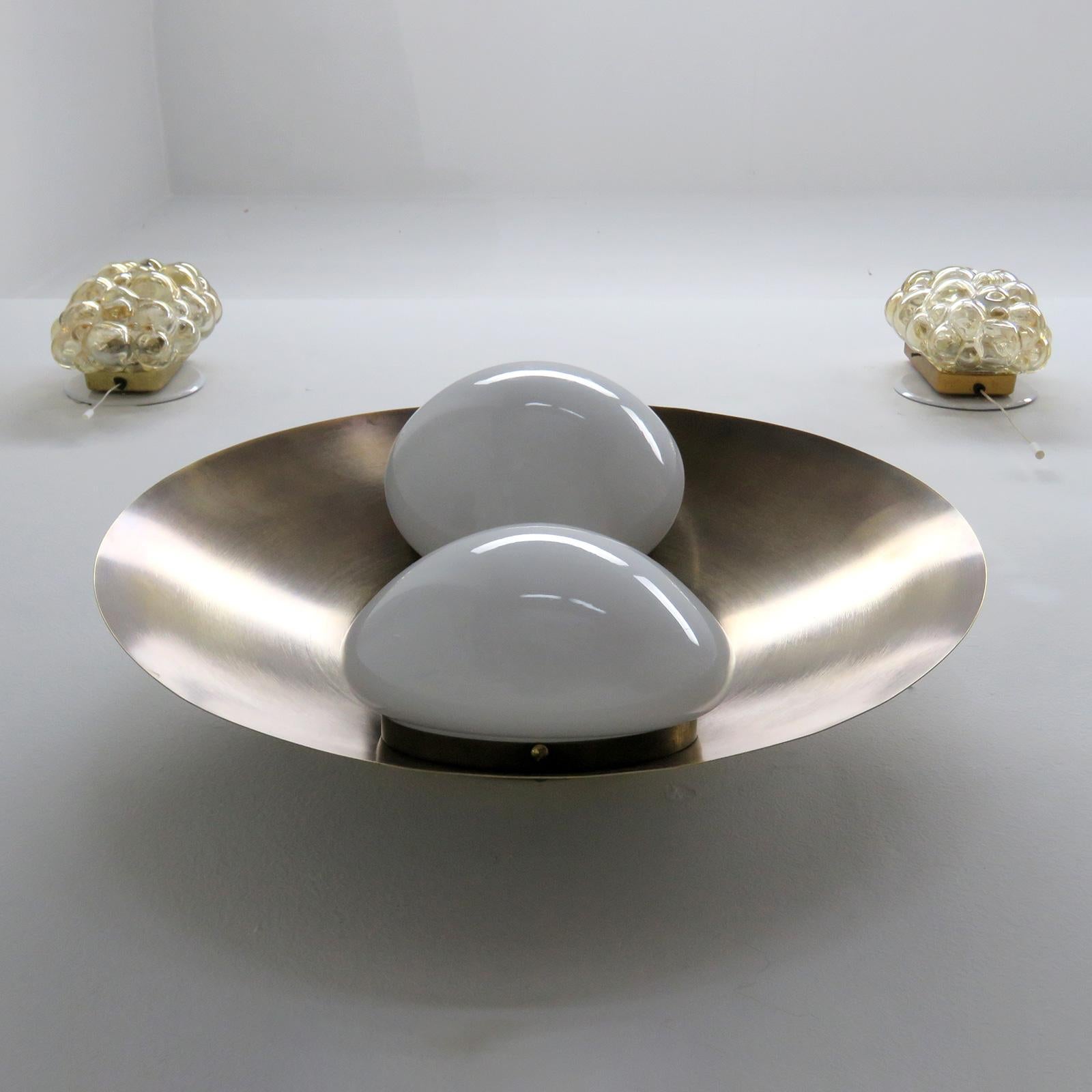 Binova Wall Light by Gallery L7 In New Condition For Sale In Los Angeles, CA