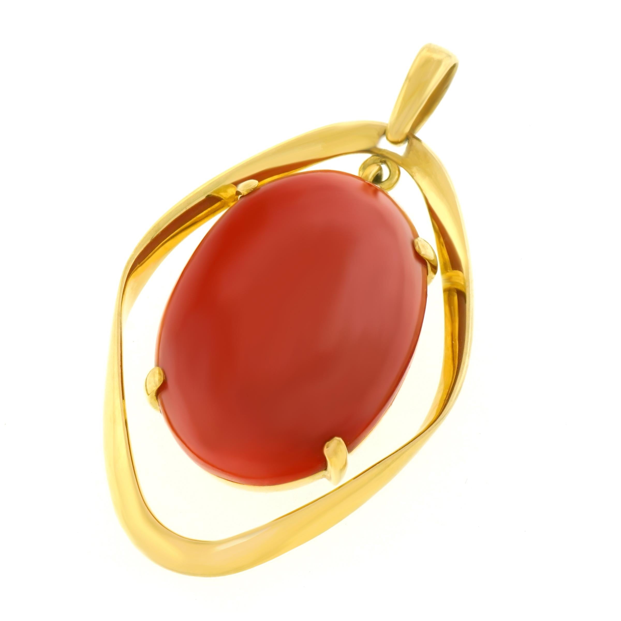 Modern Biomorphic 1960s Coral Set Gold Pendant