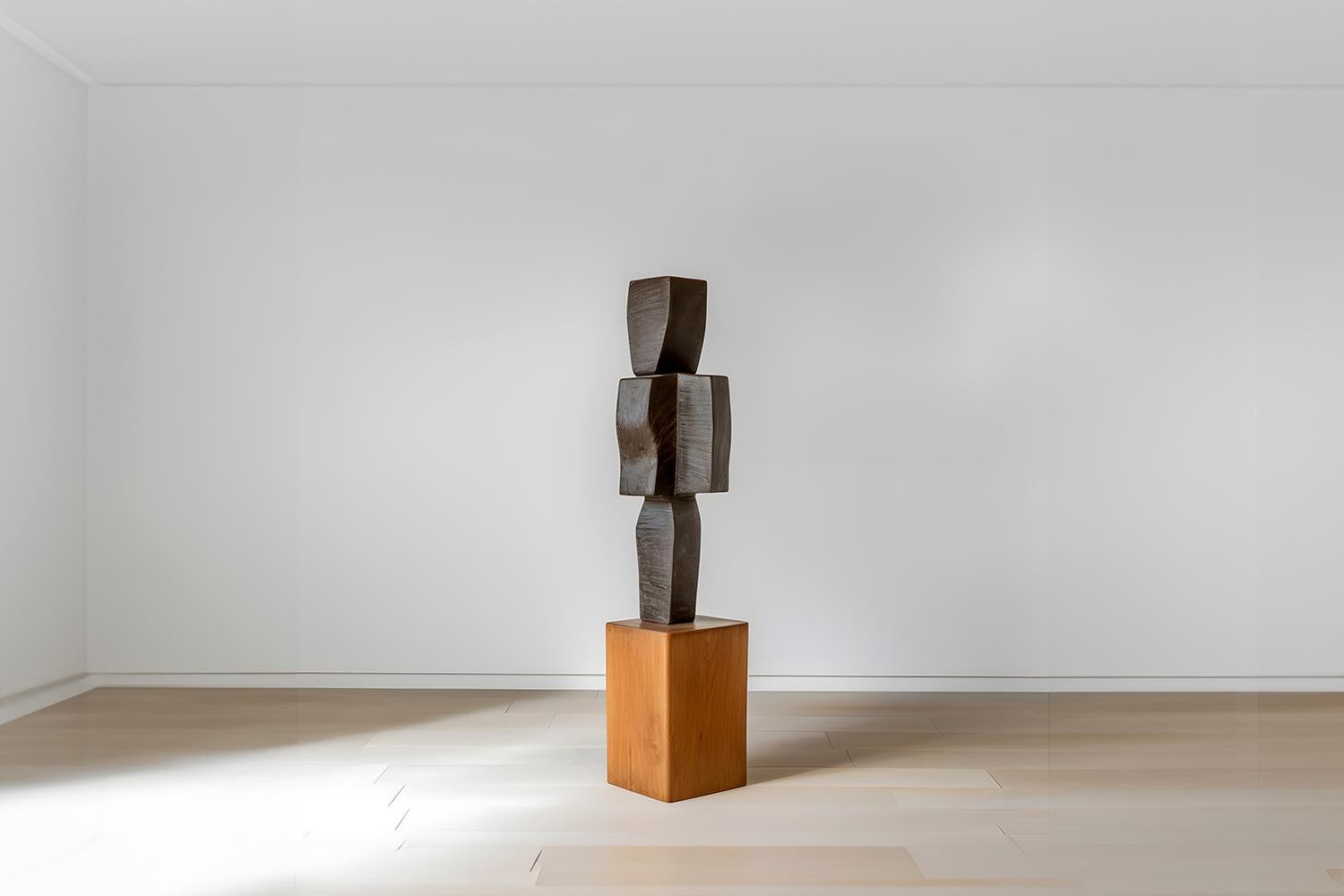 Fait main Sculpture biomorphique en bois sculpté dans le style d'Isamu Noguchi, Force invisible 20 en vente