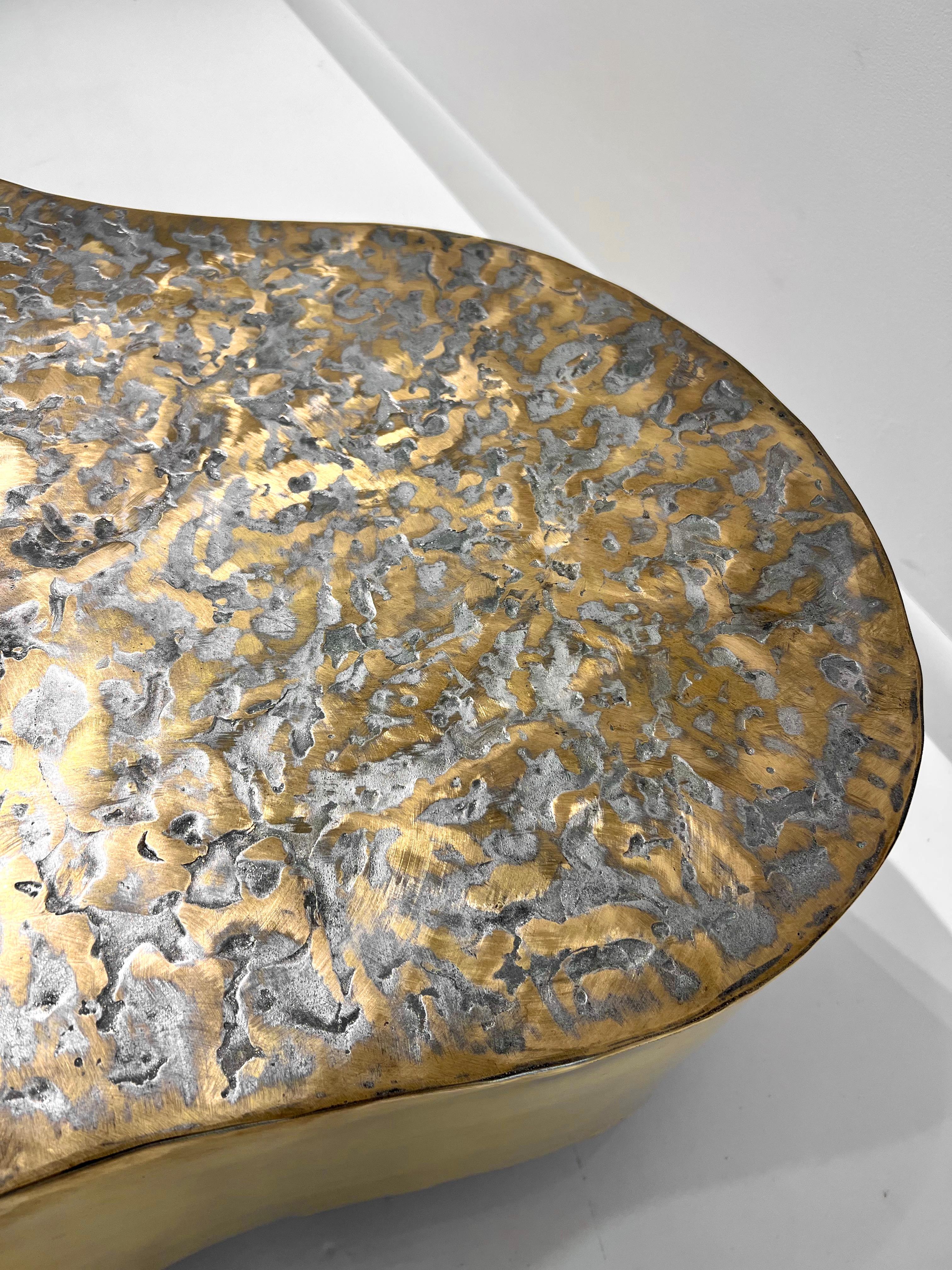 Bronze Table basse biomorphique de Silas Seandel en vente