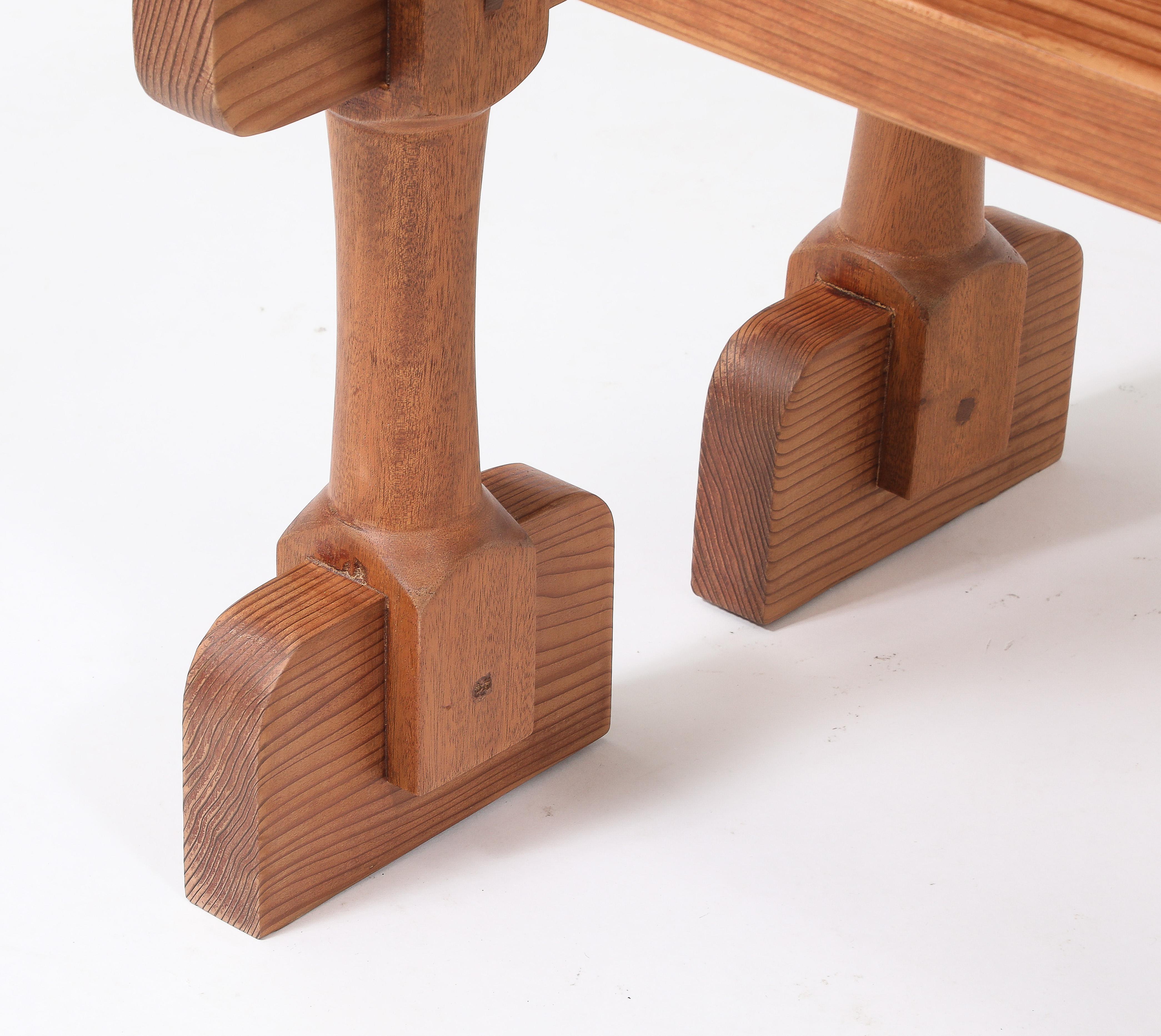 Sculpté à la main Table basse biomorphique, France, années 1940 en vente