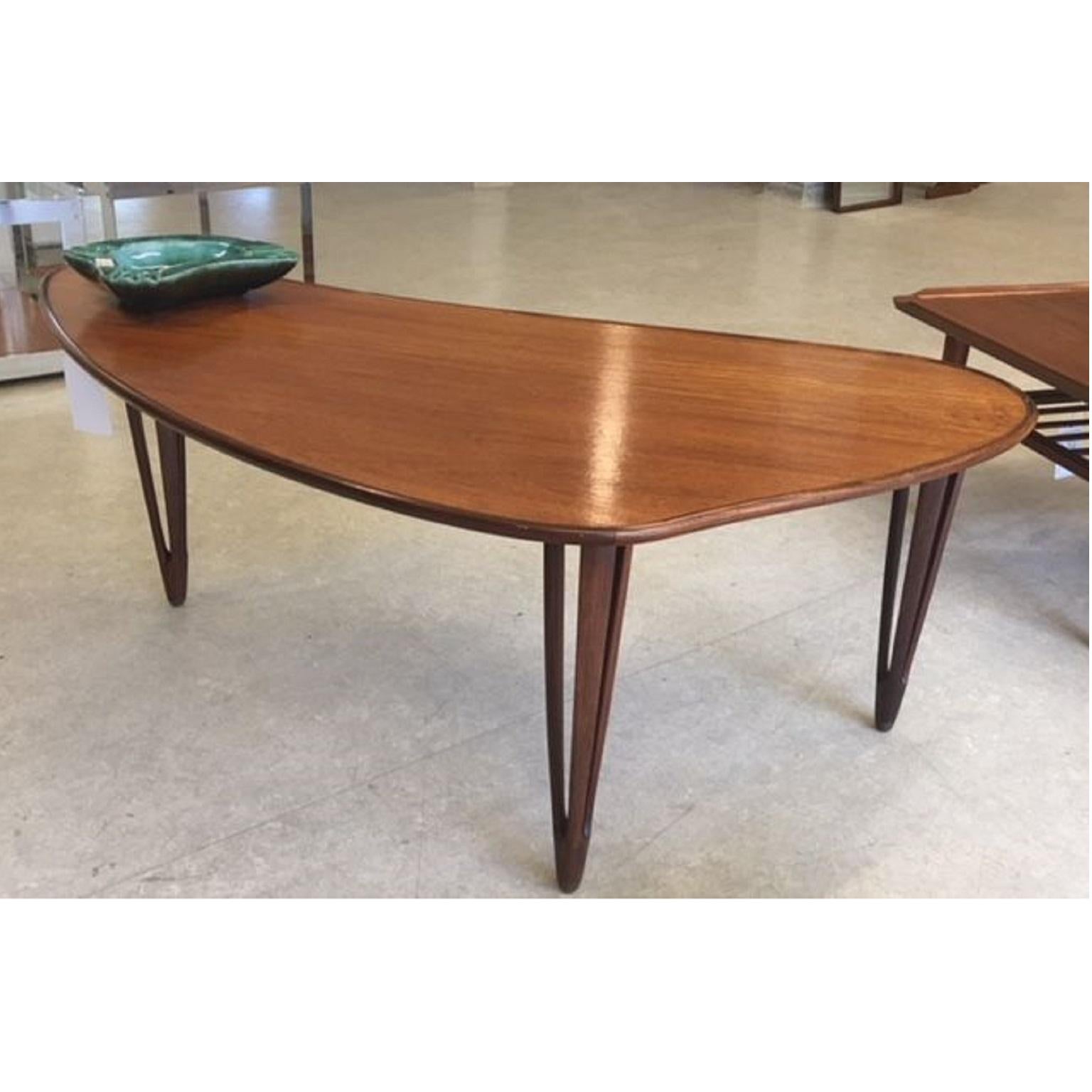 mobler coffee table