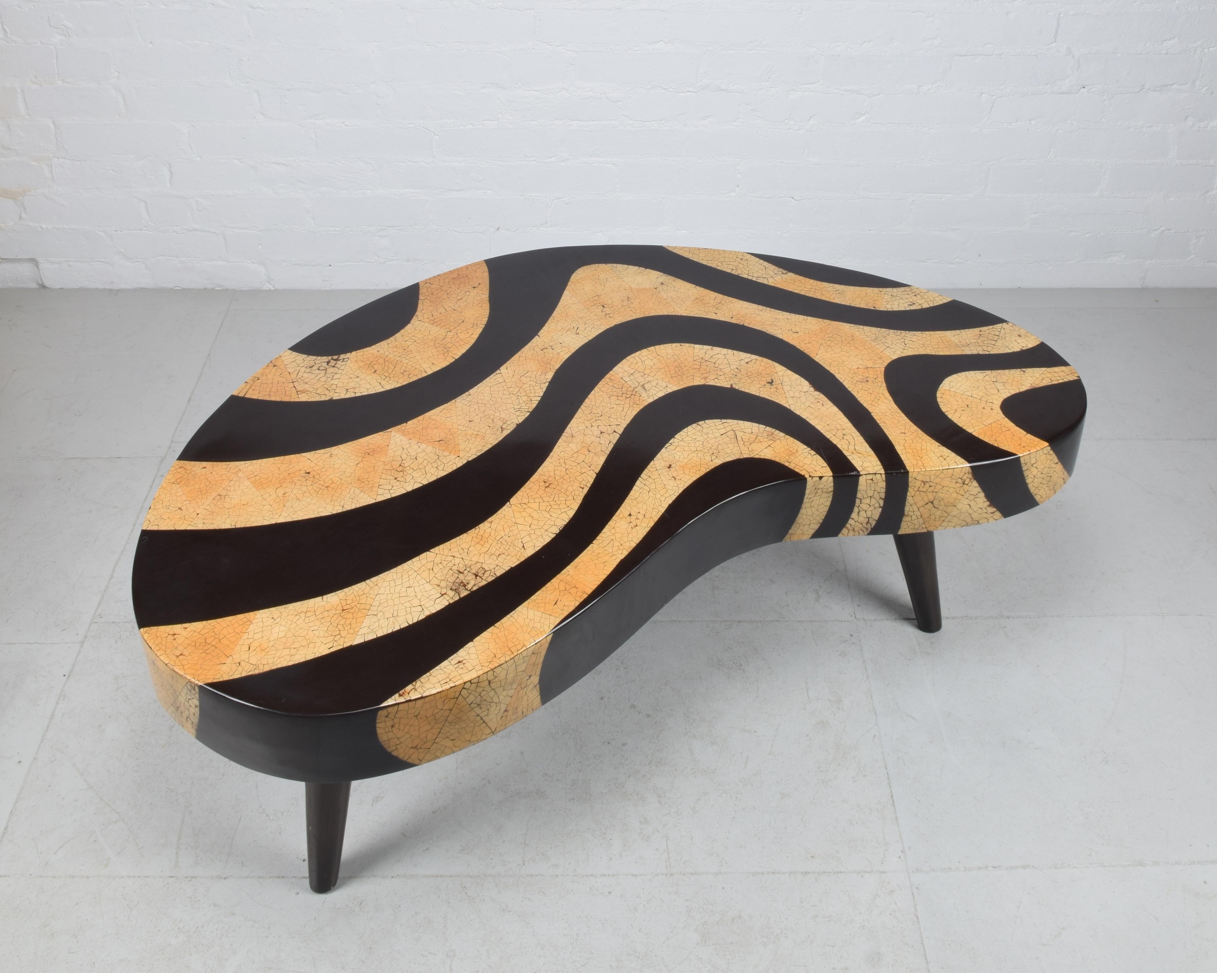 Biomorphic kidney-shaped coffee table with faux eggshell lacquer mosaic pattern For Sale 1