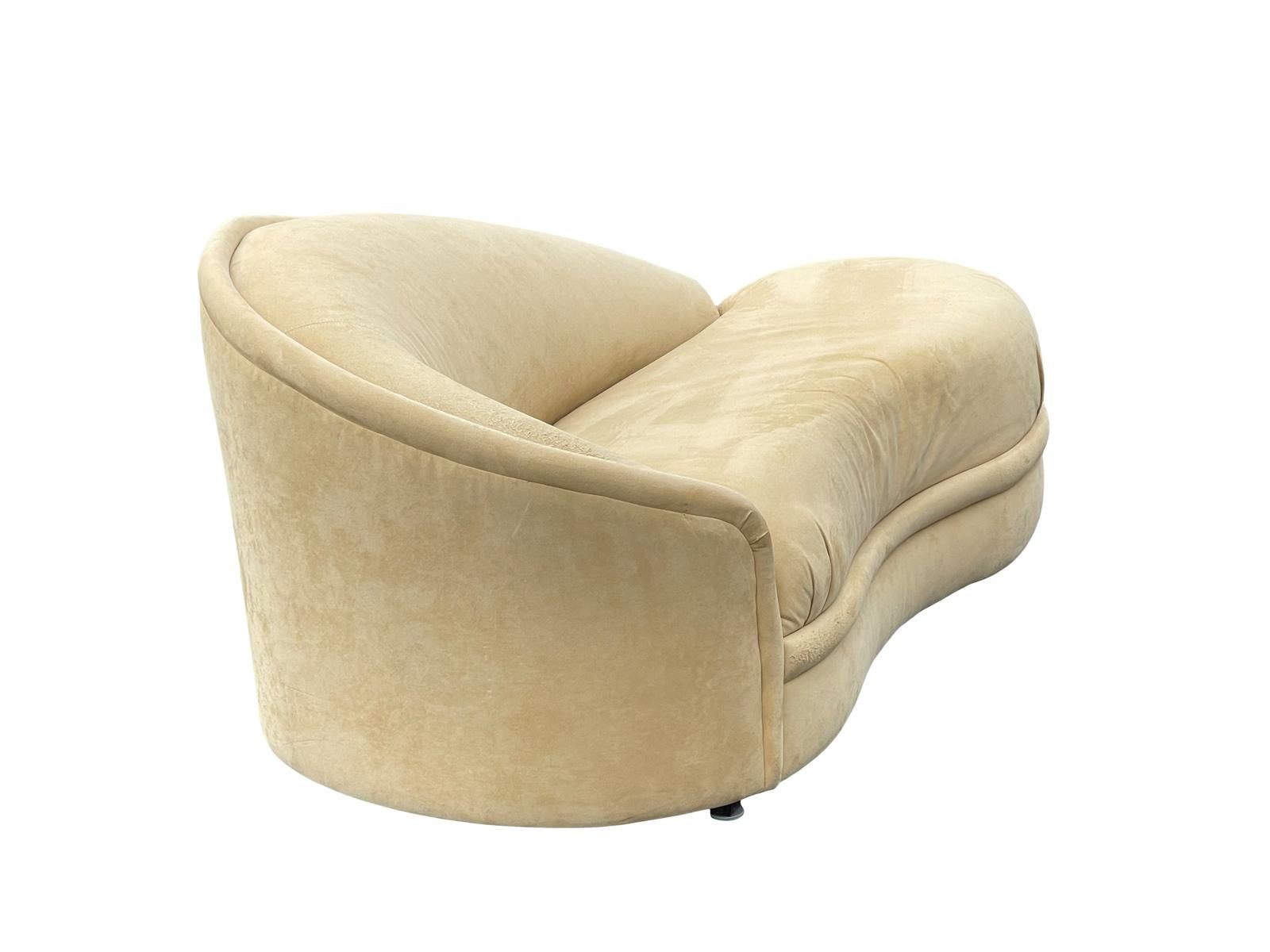 Biomorphes knöchelförmiges Mid-Century Modern Chaise Lounge Sofa (Ende des 20. Jahrhunderts) im Angebot
