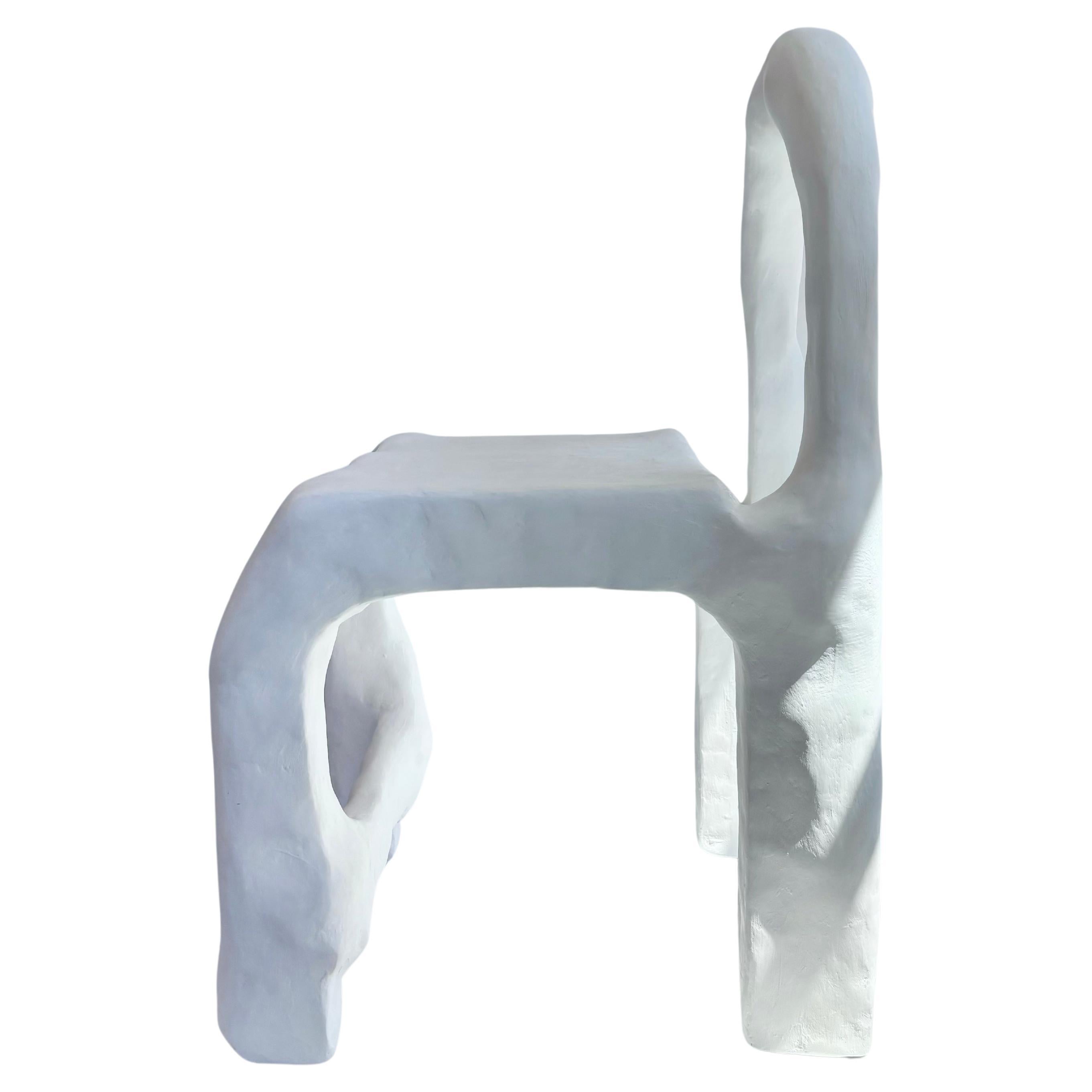 Biomorphic Line von Studio Chora, funktionale Skulptur, Stuhl aus weißem Gips, Biomorphic Line (Handgeschnitzt) im Angebot