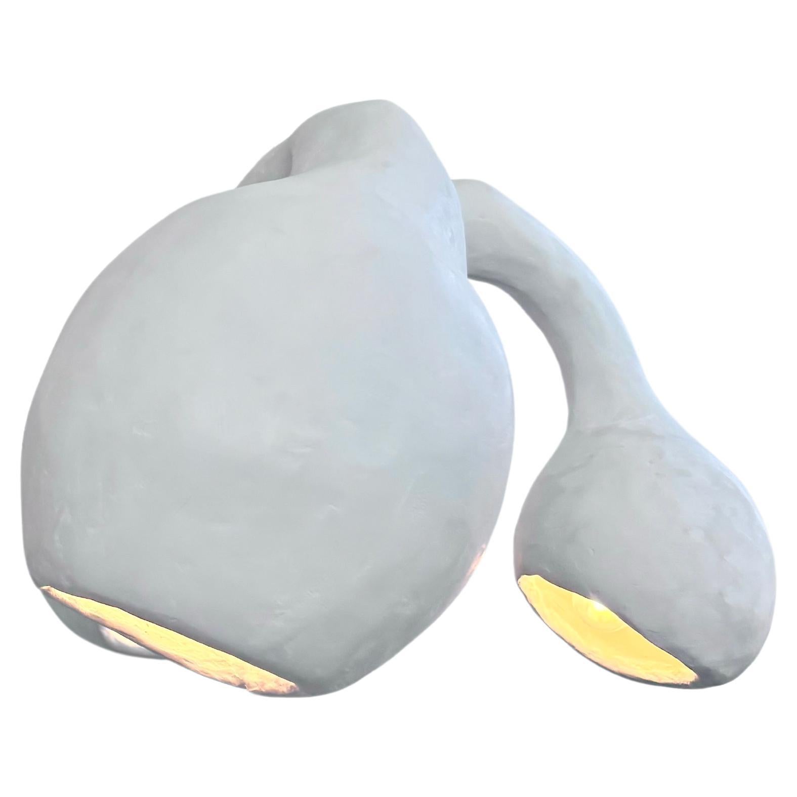 Sculpté Sculpture lumineuse Salpinx du Studio Chora, ligne biomorphique en vente