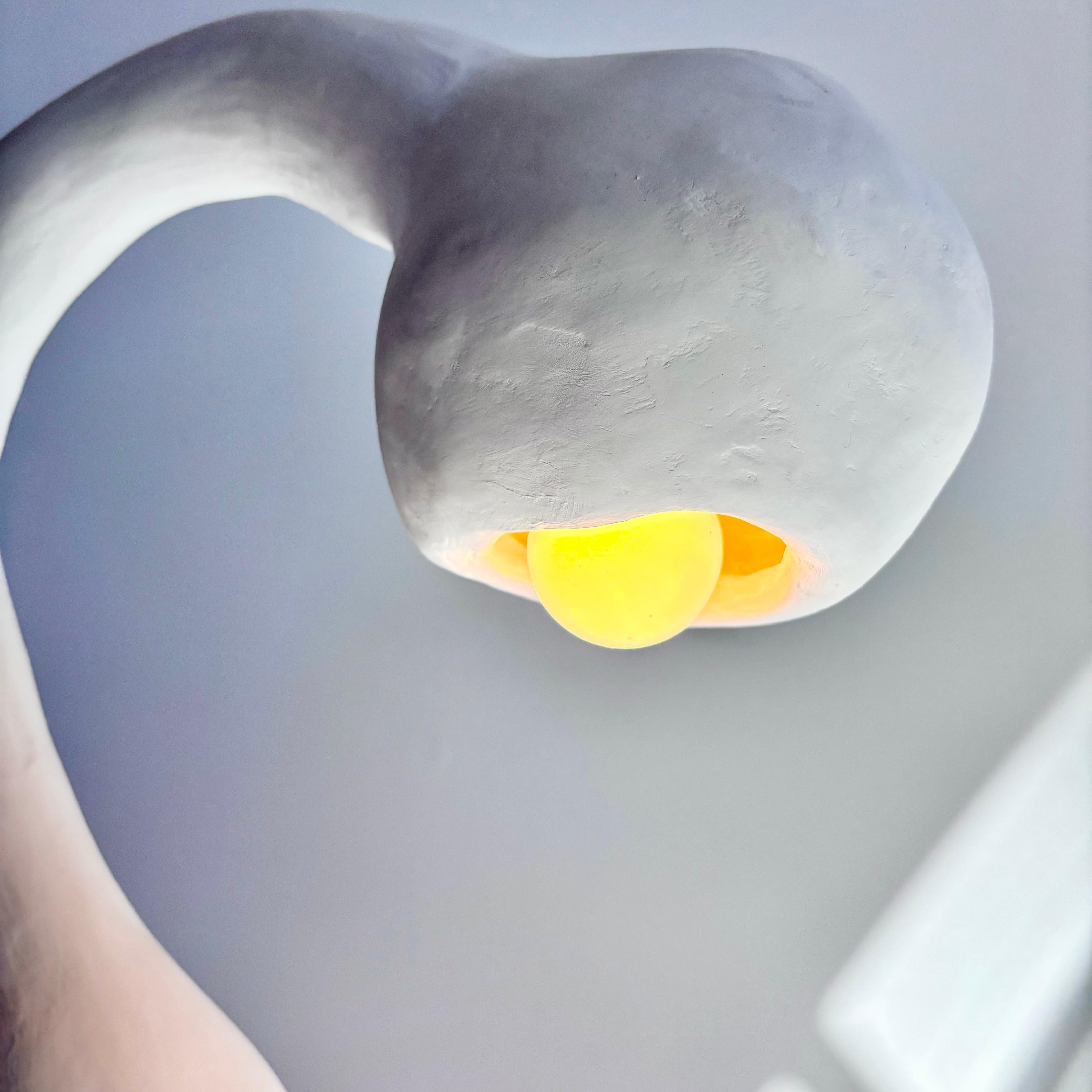 Lampe de bureau Biomorphic Line de Studio Chora, en plâtre blanc citron, en stock en vente 4