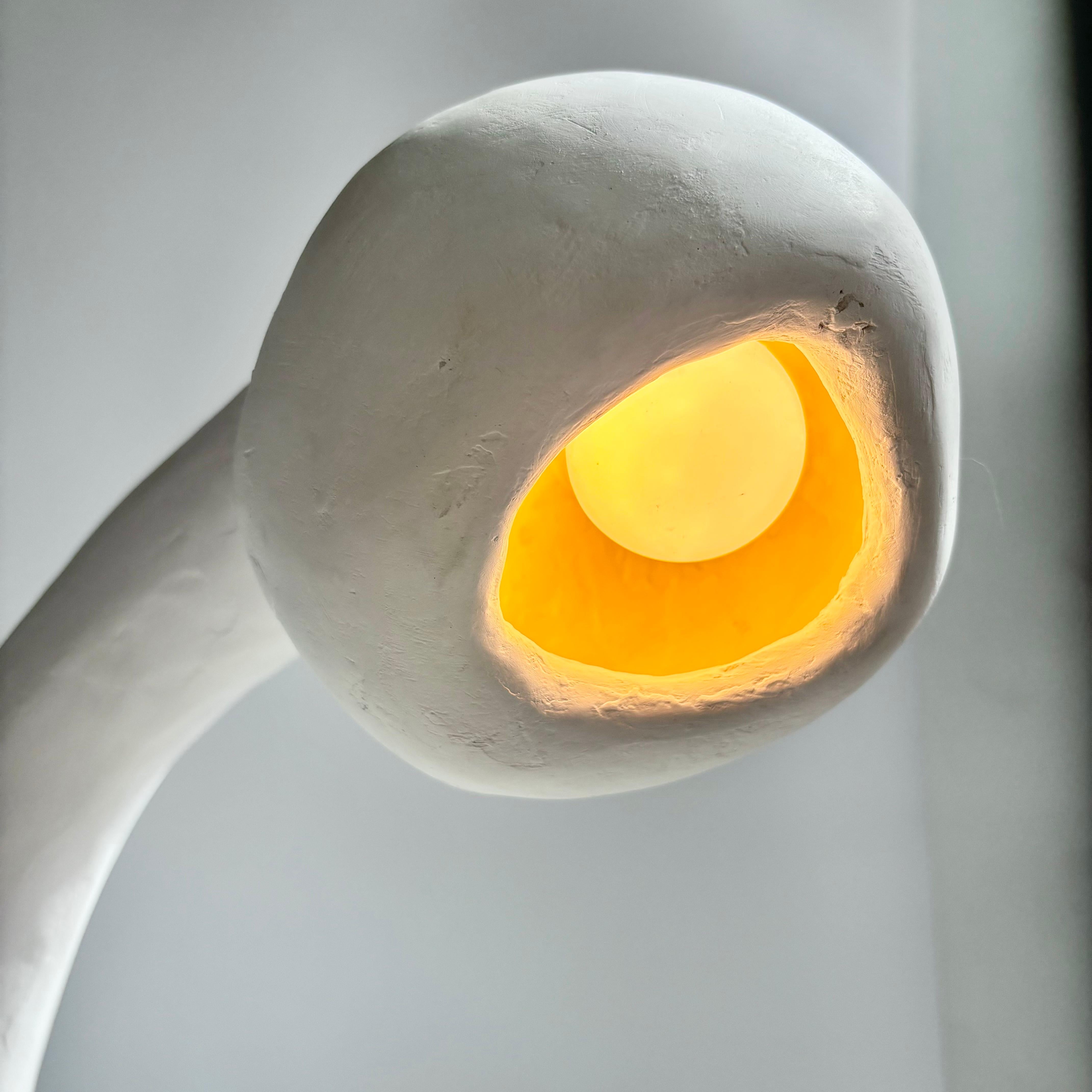 XXIe siècle et contemporain Lampe de bureau Biomorphic Line de Studio Chora, en plâtre blanc citron, en stock en vente