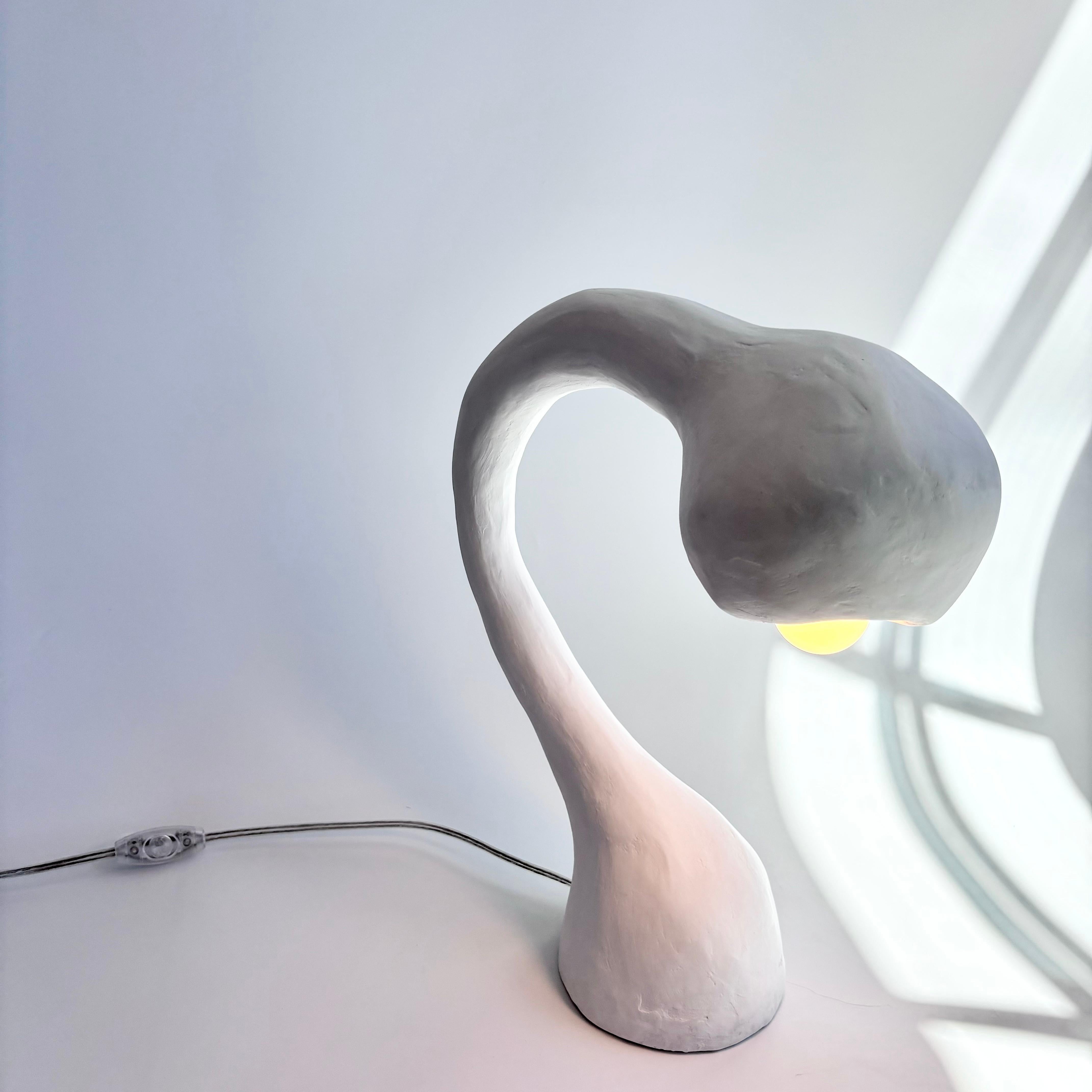 XXIe siècle et contemporain Lampe de bureau Biomorphic Line de Studio Chora, en plâtre blanc citron, en stock en vente