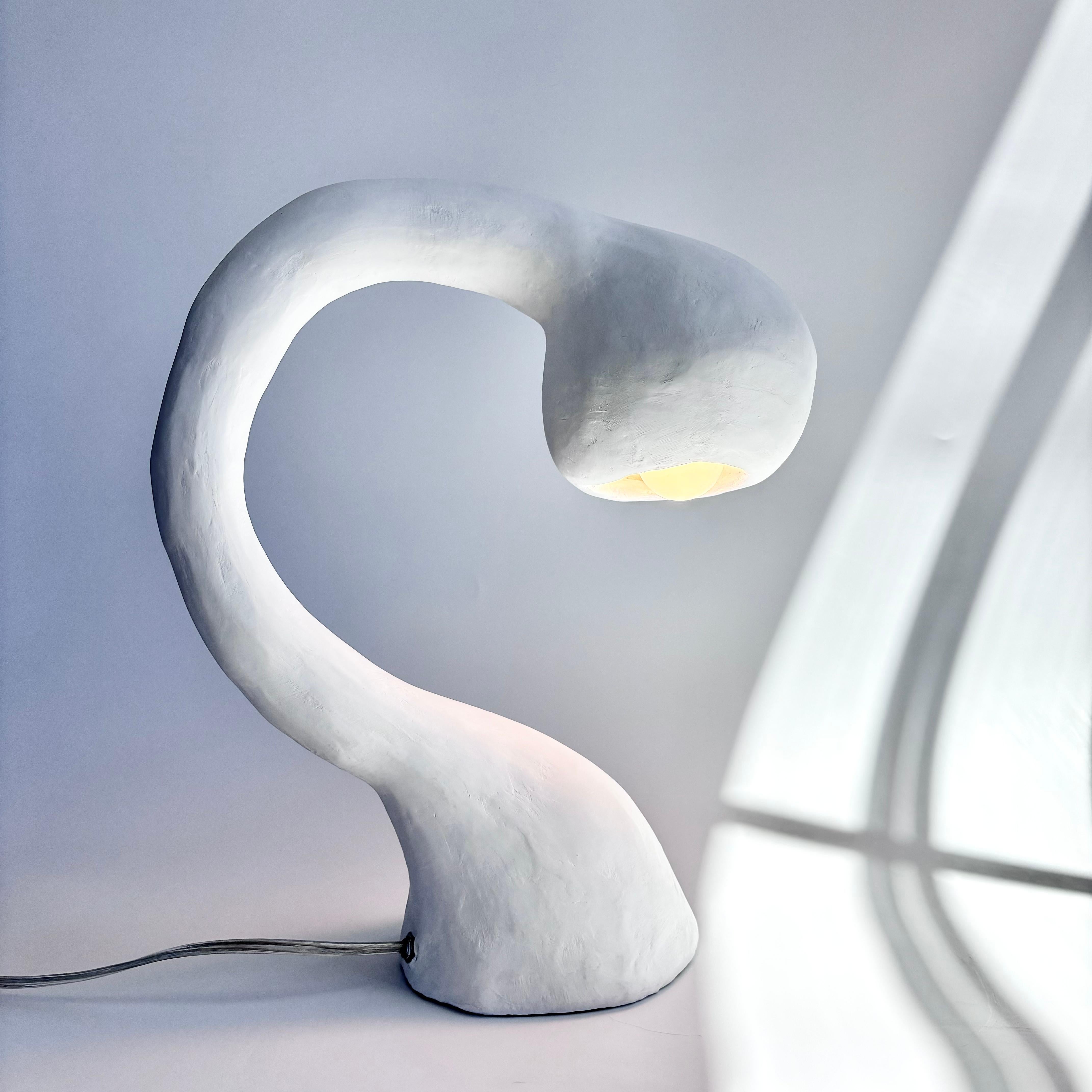 Lampe de bureau Biomorphic Line de Studio Chora, en plâtre blanc citron, en stock en vente 1