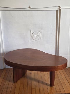 Biomorpher Couchtisch aus Mahagoni North Shore Massachusetts um 1948 Studio A