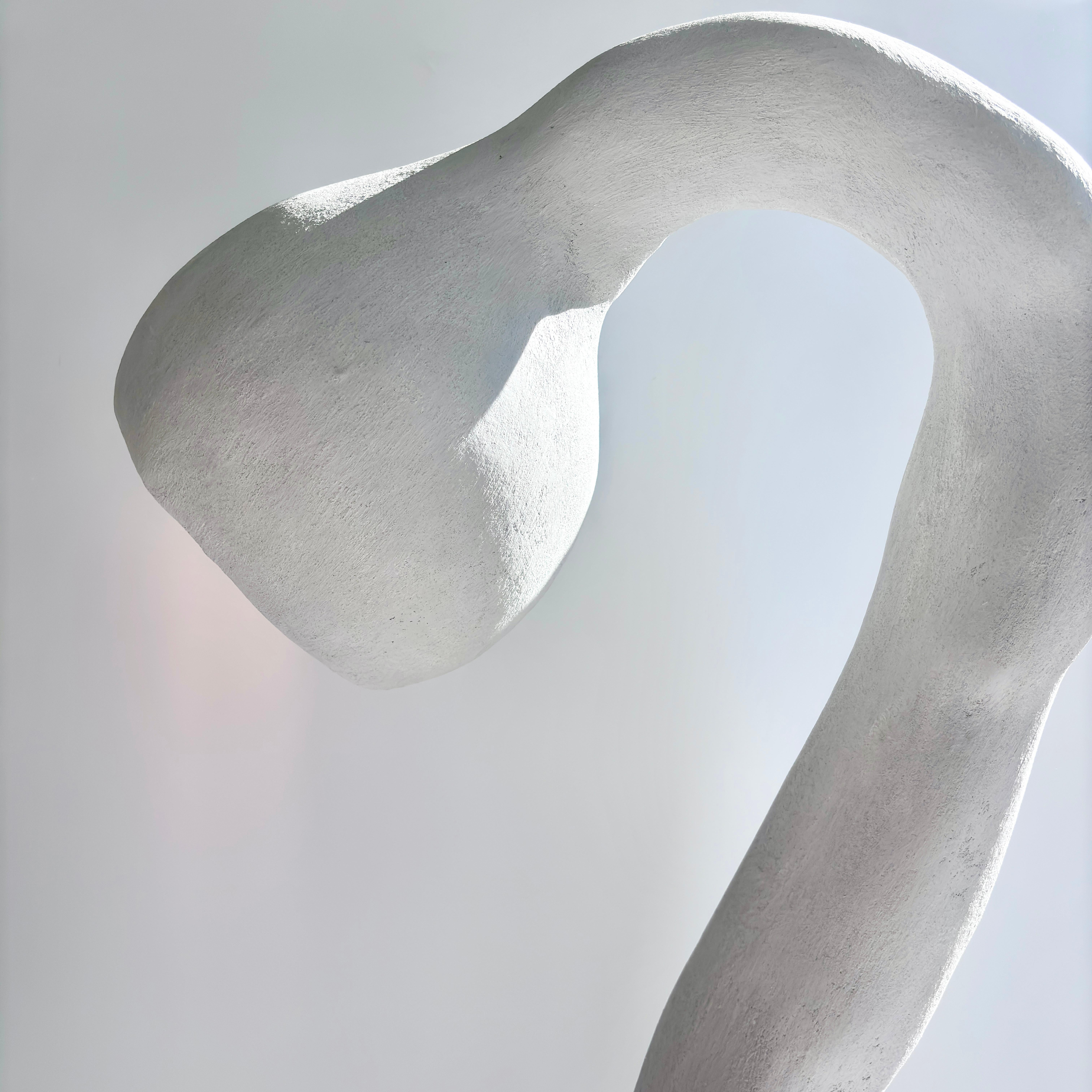 Lampada da terra Biomorfa N.5, Studio A. Chora, Stucchi grigi, In magazzino In condizioni Nuovo in vendita a Albuquerque, NM