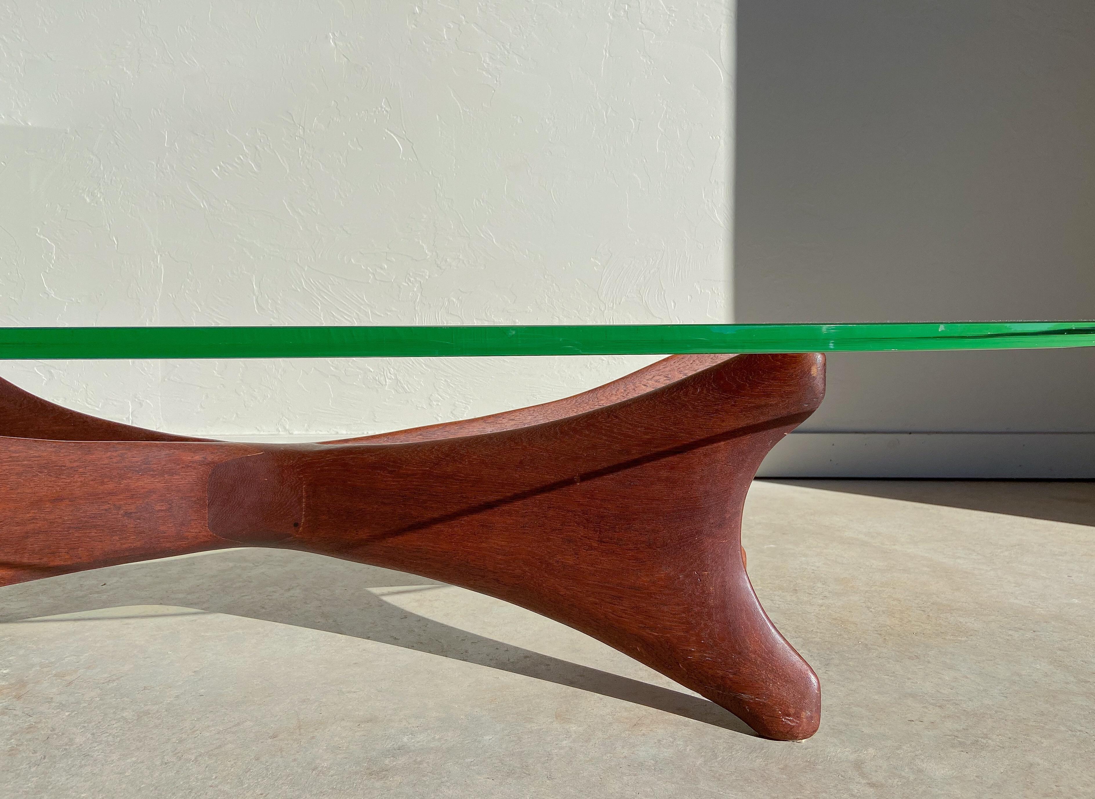 Unknown Biomorphic Coffee Table in the Manner of Noguchi, Teak, 1950s For Sale