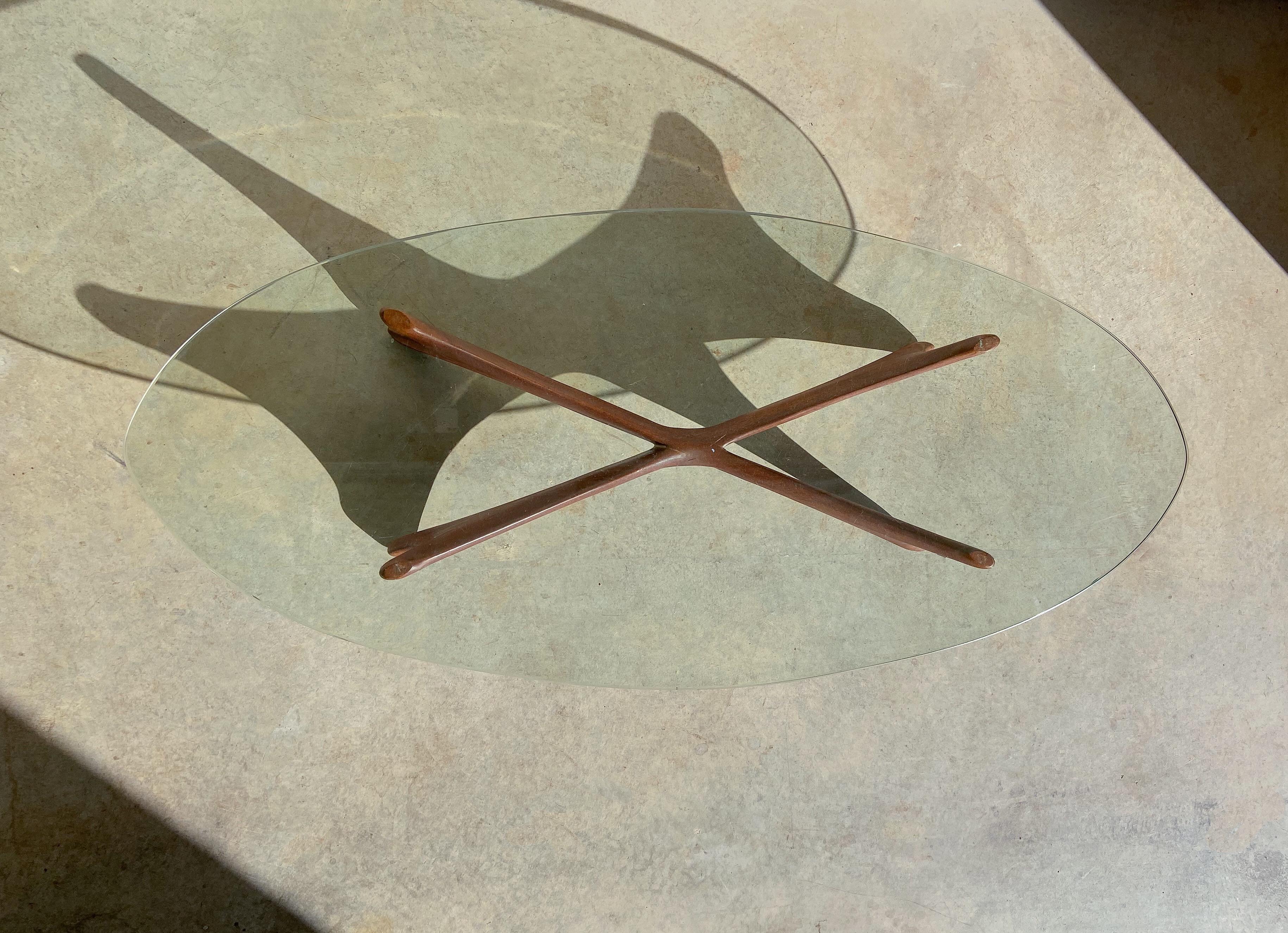 Biomorphic Coffee Table in the Manner of Noguchi, Teak, 1950s In Good Condition For Sale In Round Rock, TX