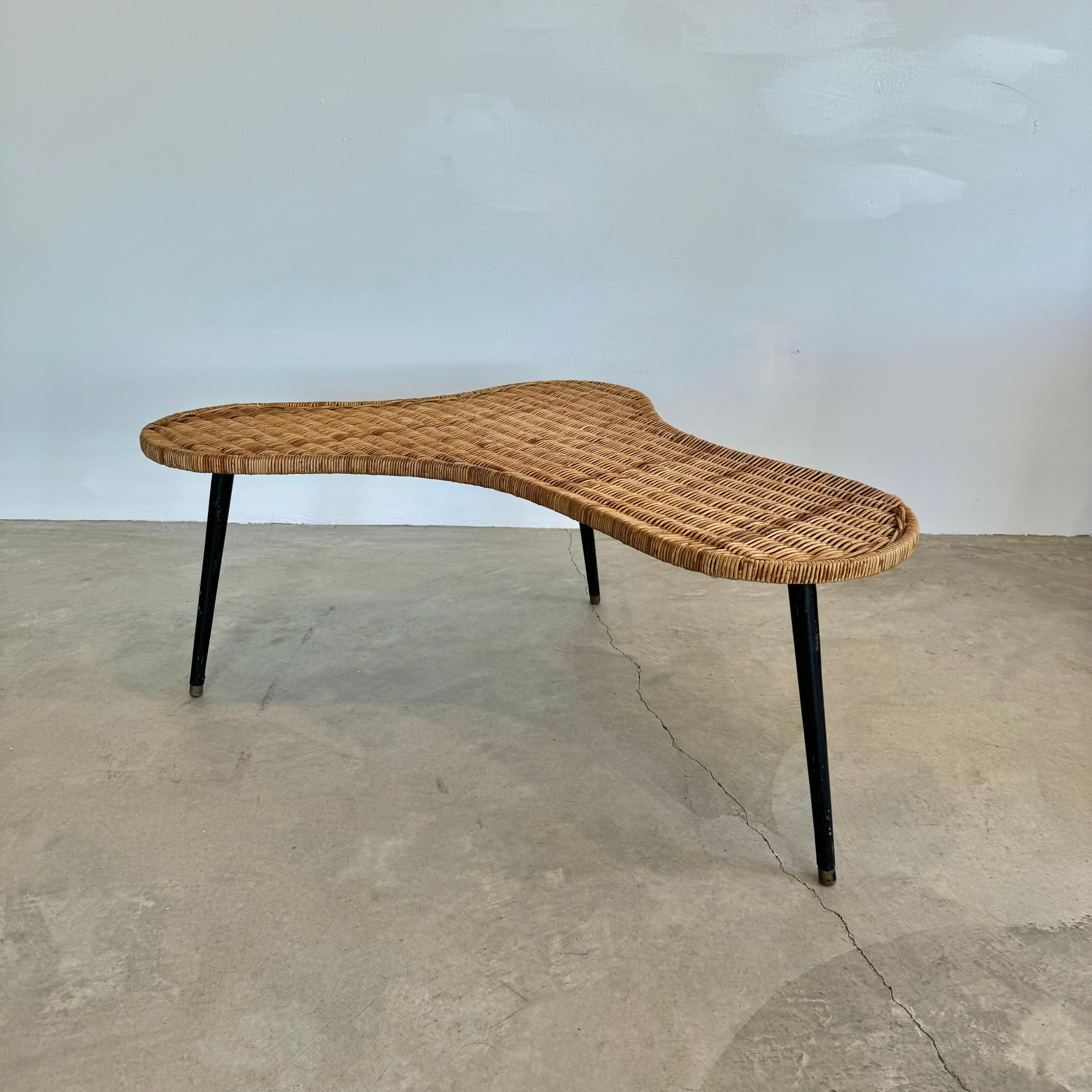 Biomorphic Wicker and Iron Coffee Table, 1950s France In Good Condition For Sale In Los Angeles, CA