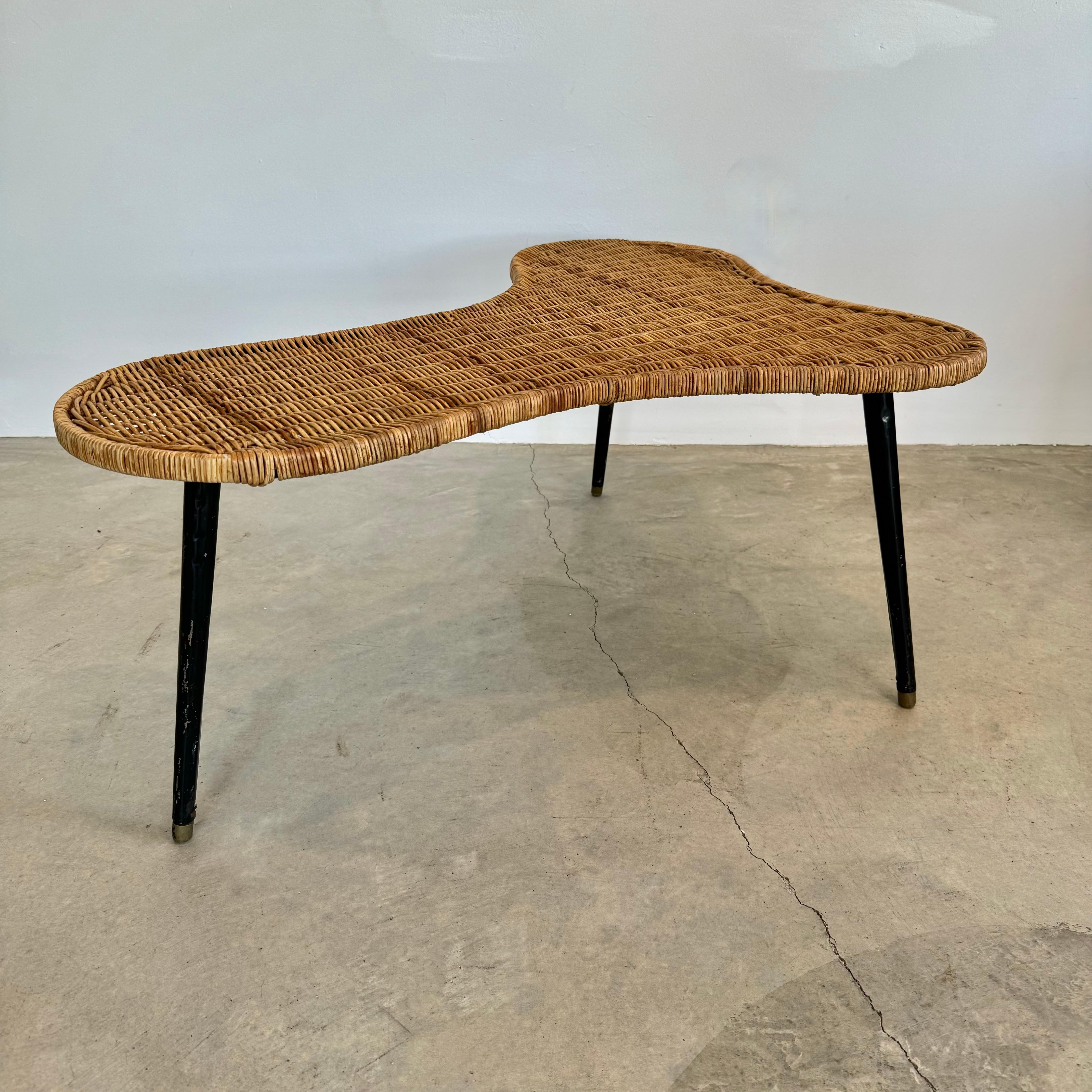 Mid-20th Century Biomorphic Wicker and Iron Coffee Table, 1950s France For Sale