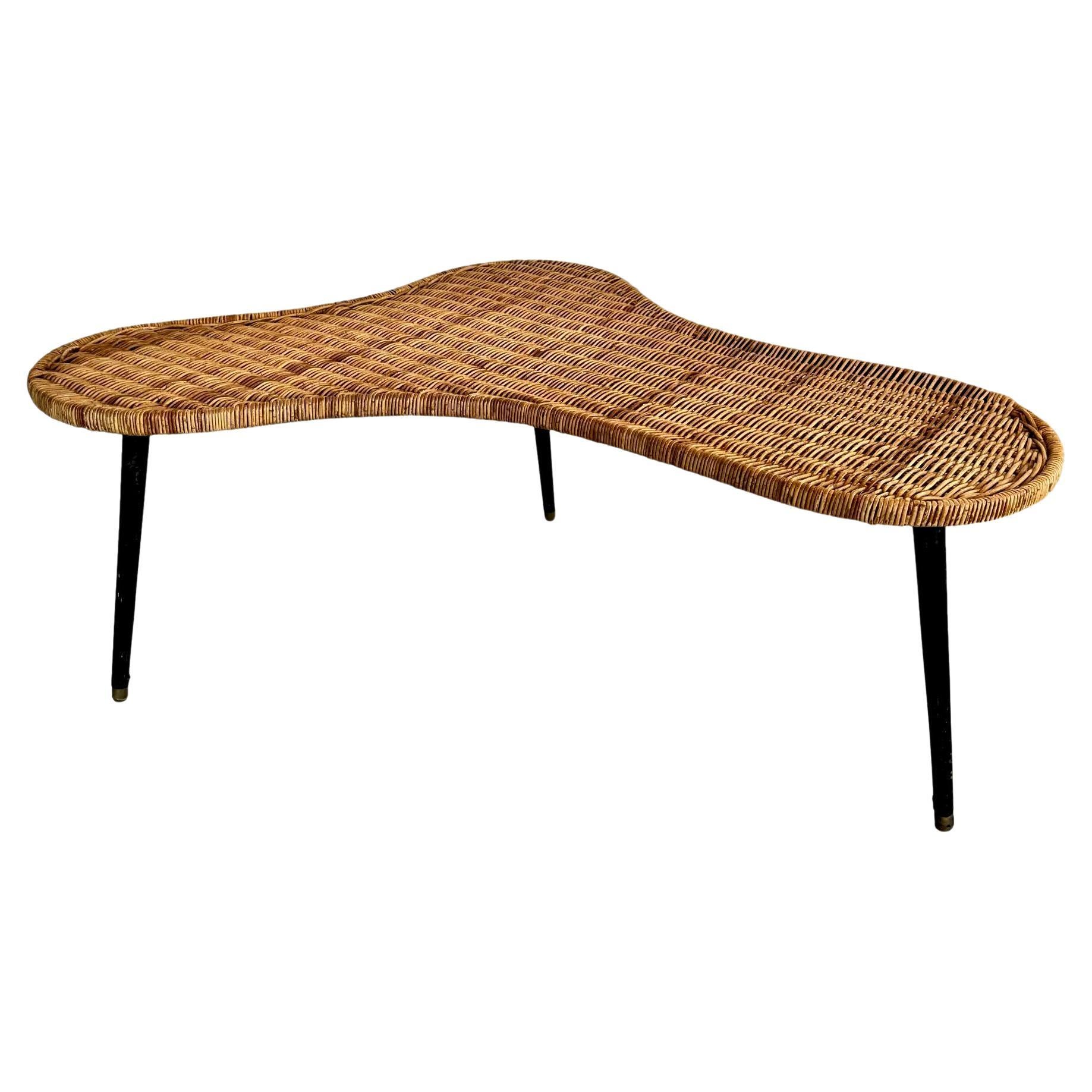 Biomorphic Wicker and Iron Coffee Table, 1950s France For Sale