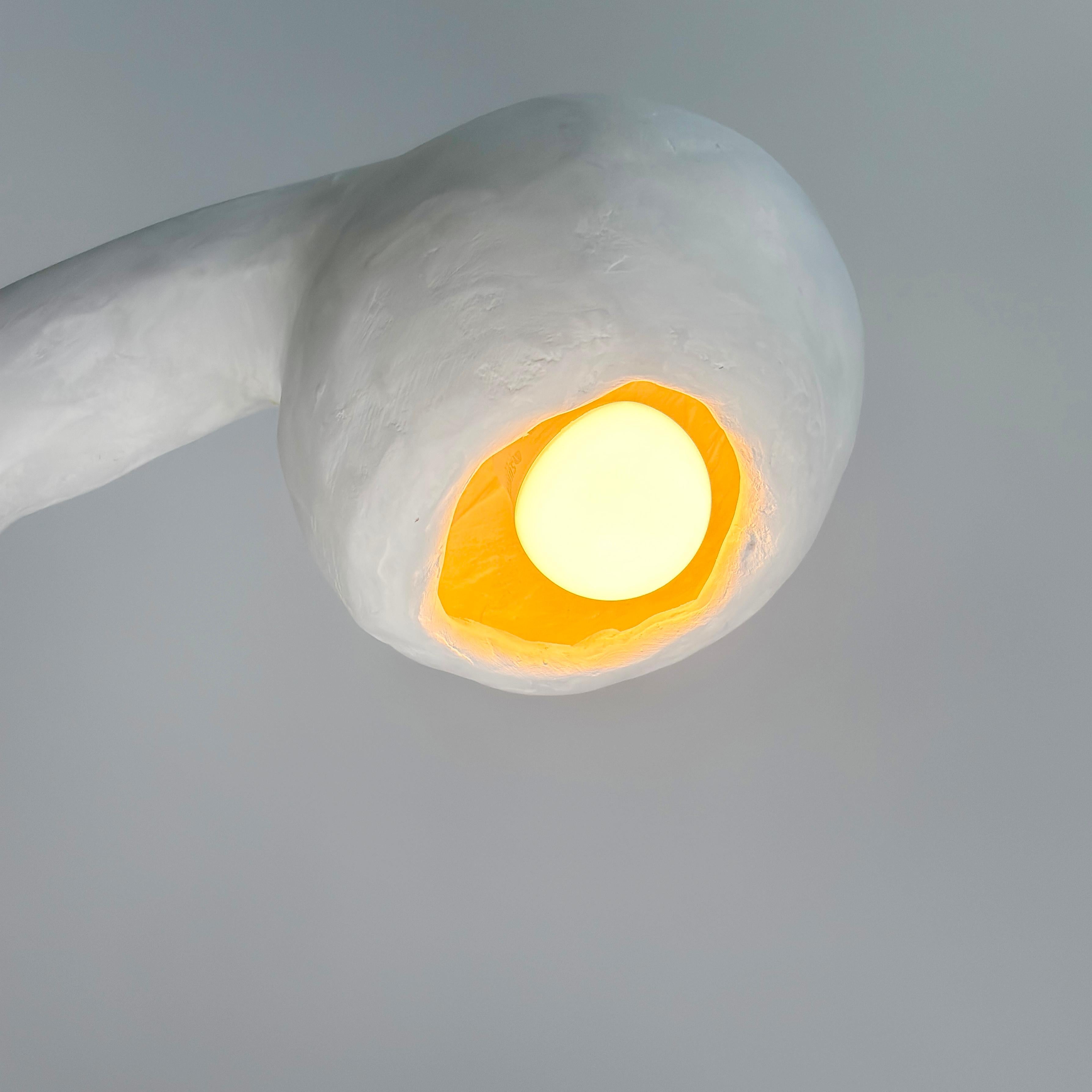 XXI secolo e contemporaneo Biomorphic Xl Line di Studio Chora, Lampada da tavolo alta, Pietra calcarea bianca, In magazzino in vendita