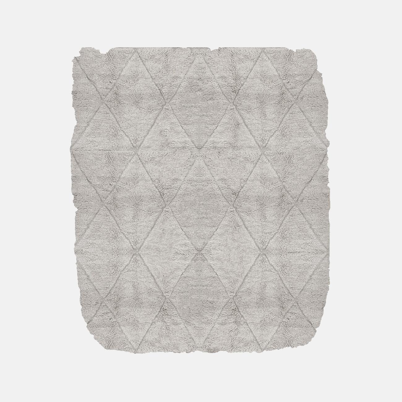 Biondi Di Abola Vigne Rug by Atelier Bowy C.D.
Dimensions: W 243 x L 350 cm.
Materials: Wool.

Available in W140 x L220, W170 x L240, W210 x L300, W230 x L300, W243 x L350 cm.

Atelier Bowy C.D. is dedicated to crafting contemporary handmade rugs
