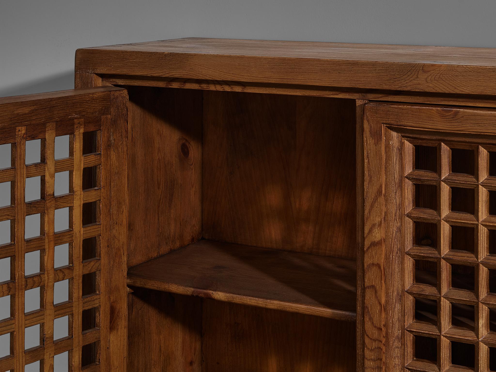 Biosca Brutalist Highboard in Stained Pine  For Sale 2