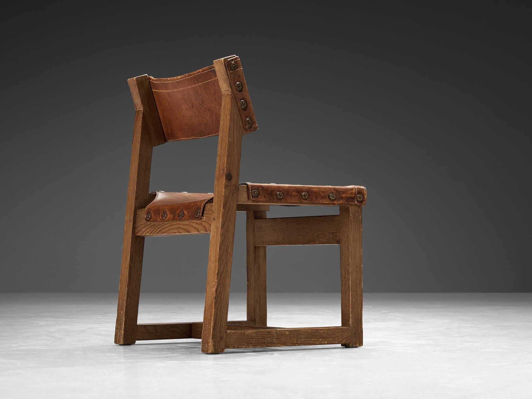 Biosca Brutalist Spanish Dining Chairs in Leather and Oak  For Sale 6