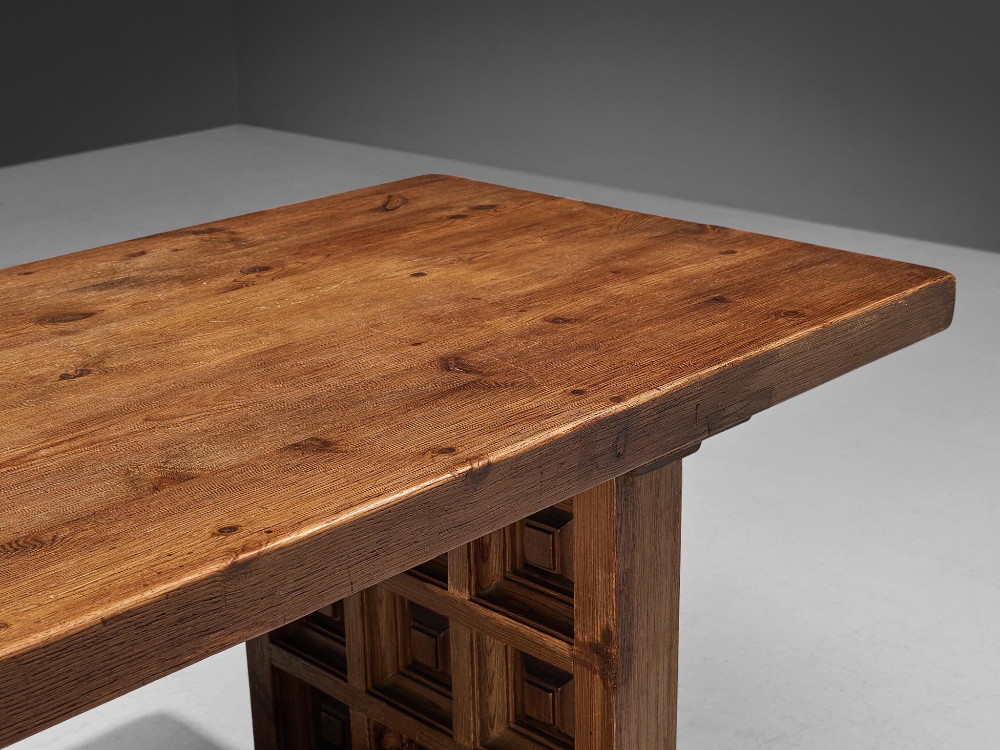 Spanish Biosca Dining Table in Stained Pine  For Sale