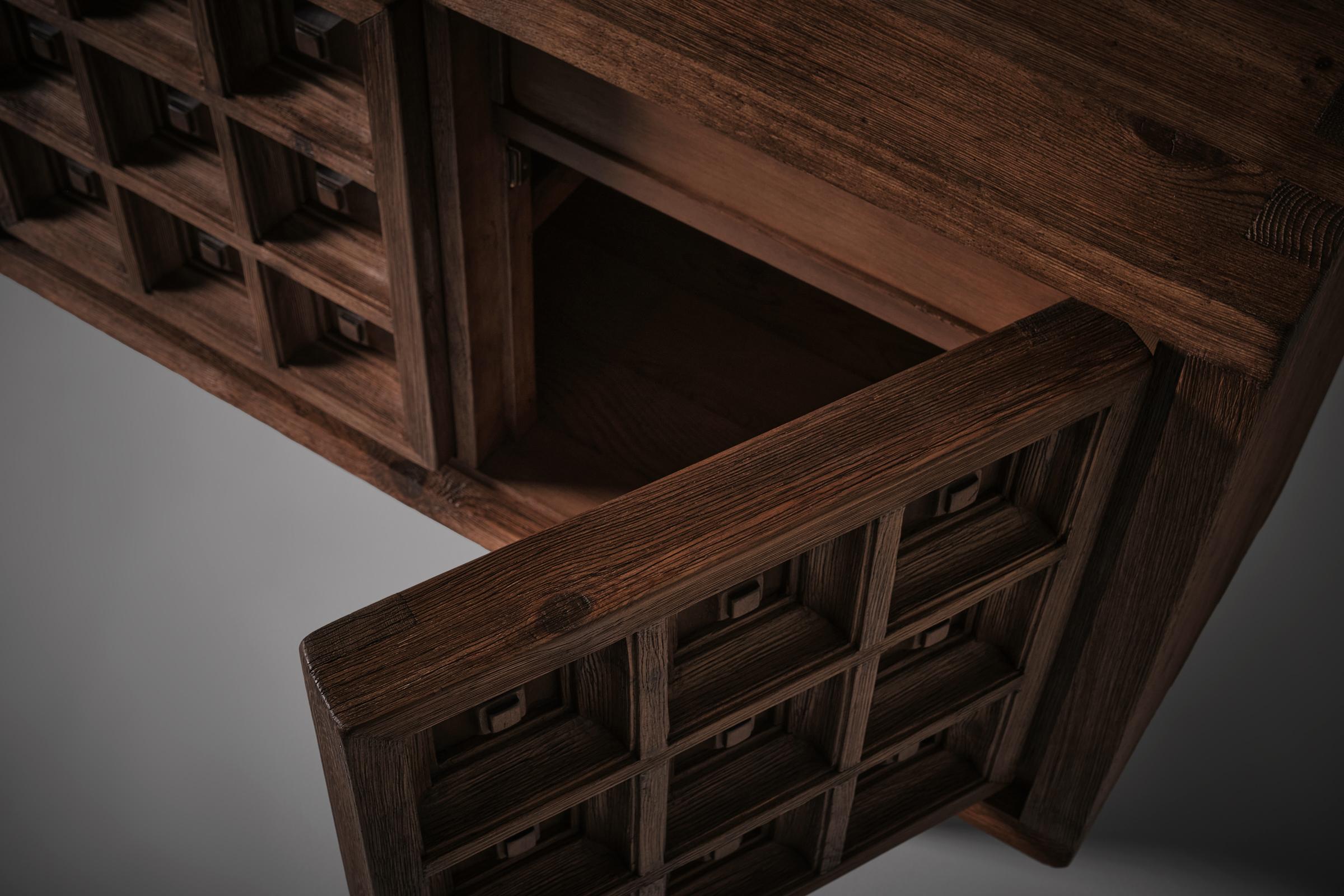 Buffet BIOSCA en pin massif, Espagne années 1960 en vente 1