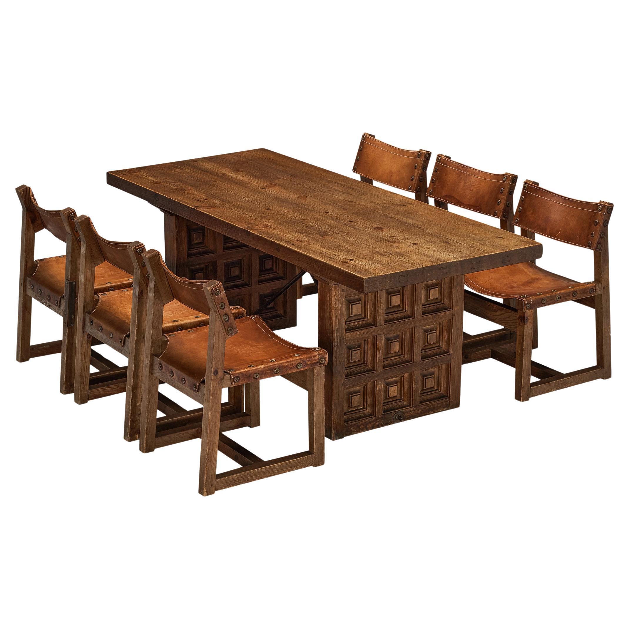 Biosca Spanish Set of Dining Table & Six Dining Chairs in Pine and Leather  For Sale