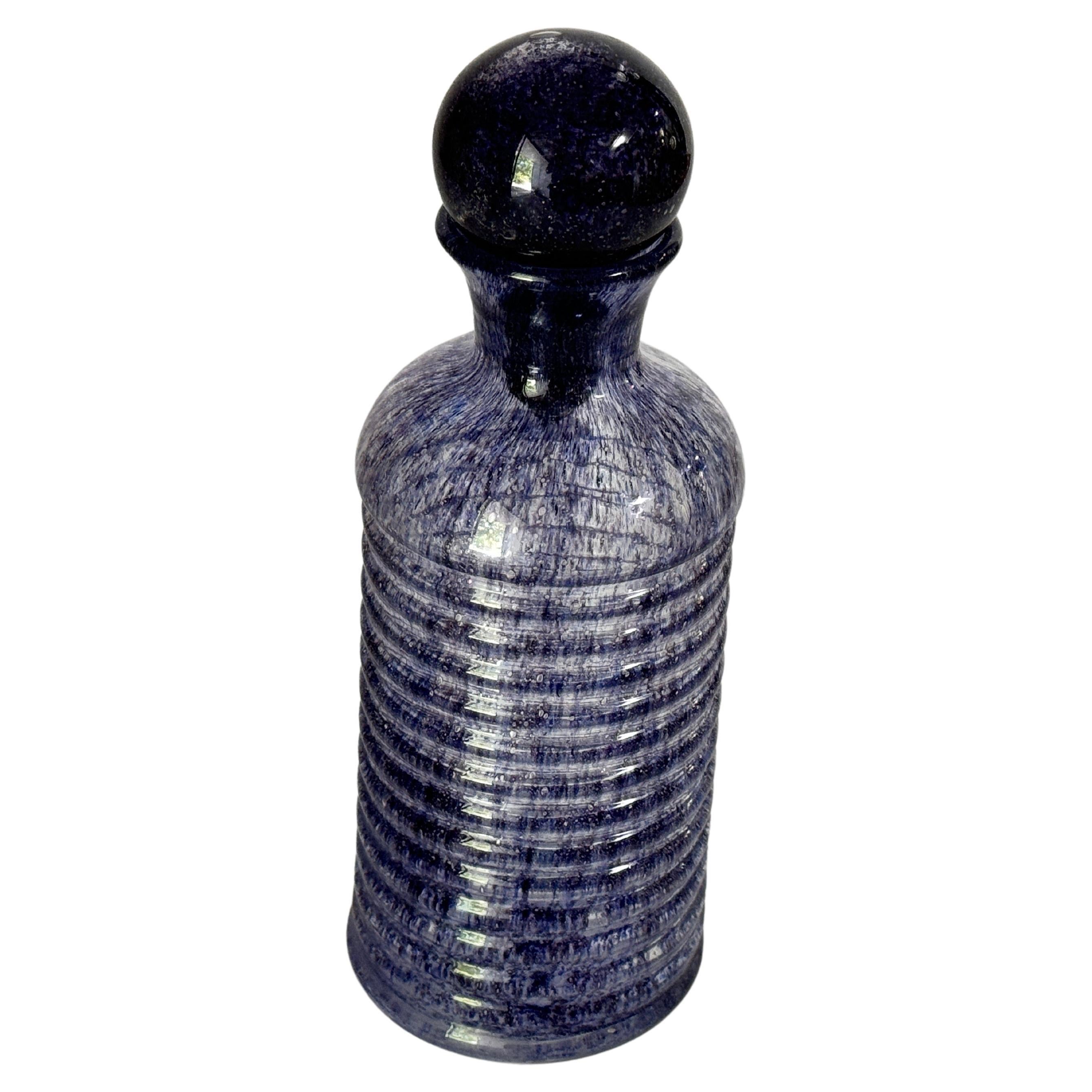 Biot  Botte en verre d'art violet, France 1960