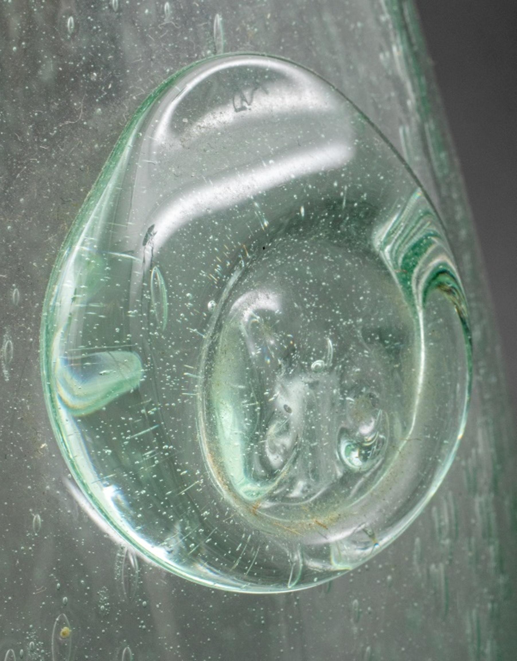 Mid-Century Modern Carafe à décanter en verre bullé français Biot en vente