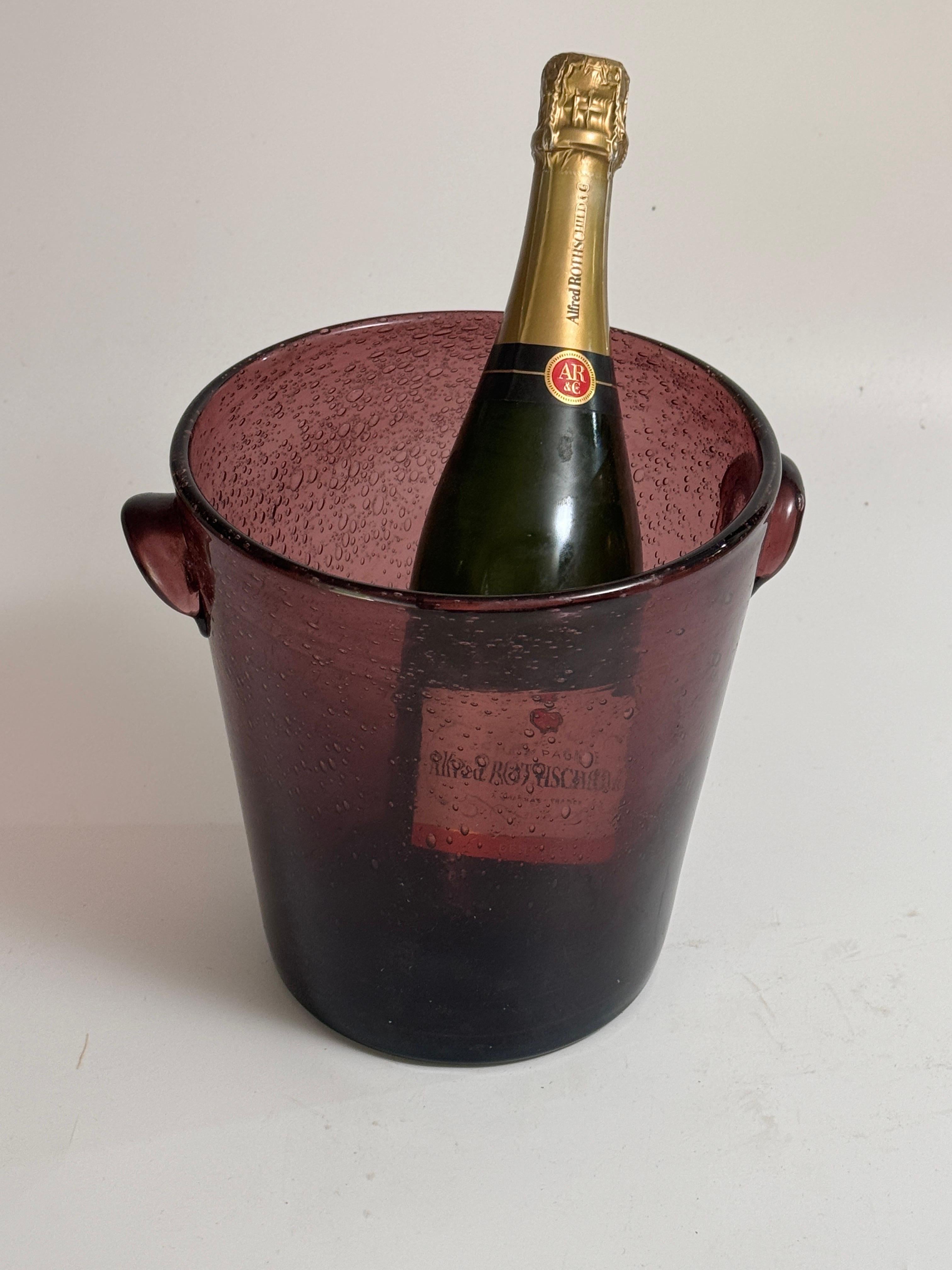 Magnifical, Champagne bucket, made by the well known glass firm BIOT in the South of France, near Vallauris.
See the details in pictures to see how the color is beautiful.
