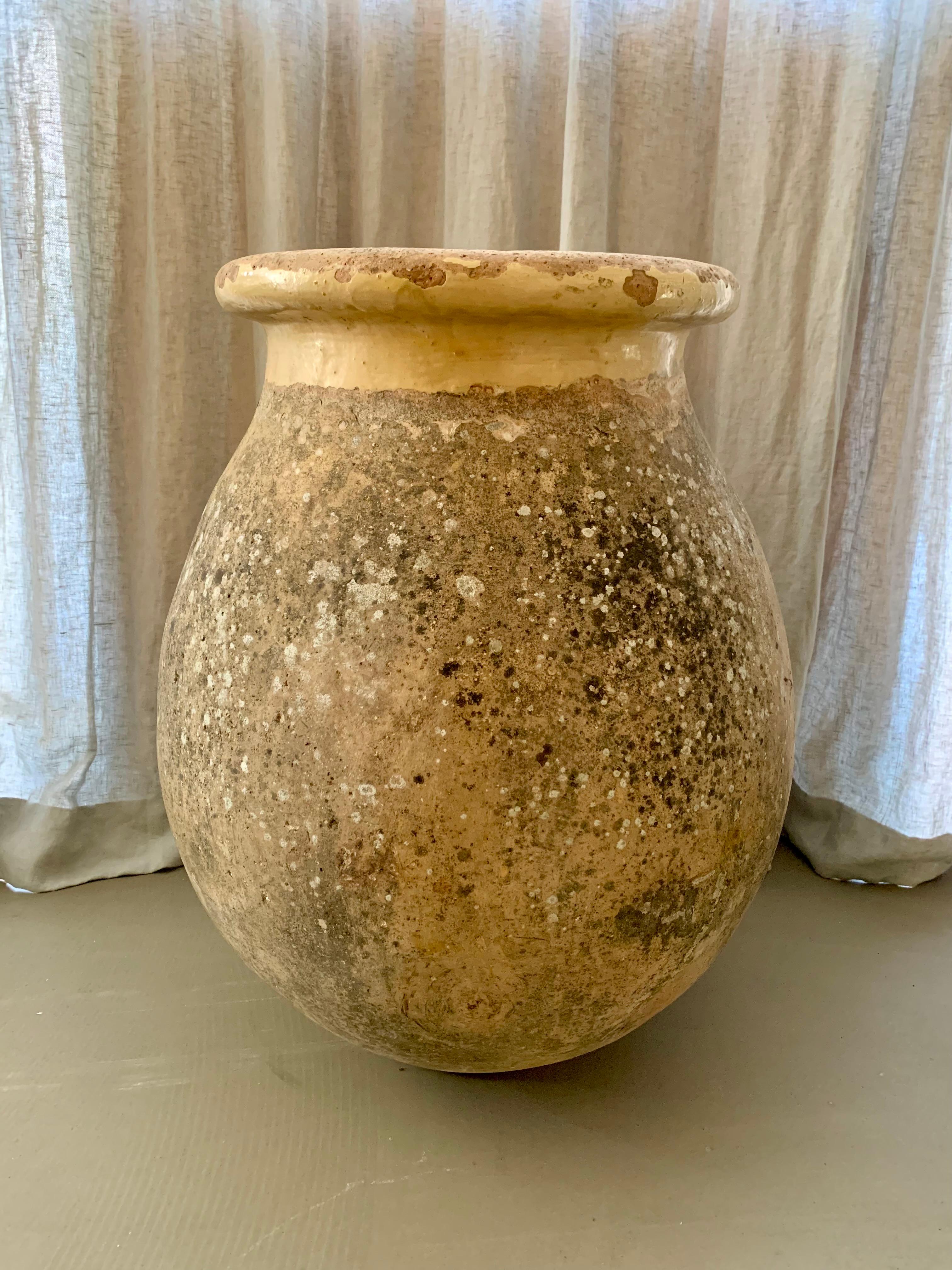 French original 18th century pot, jar or 